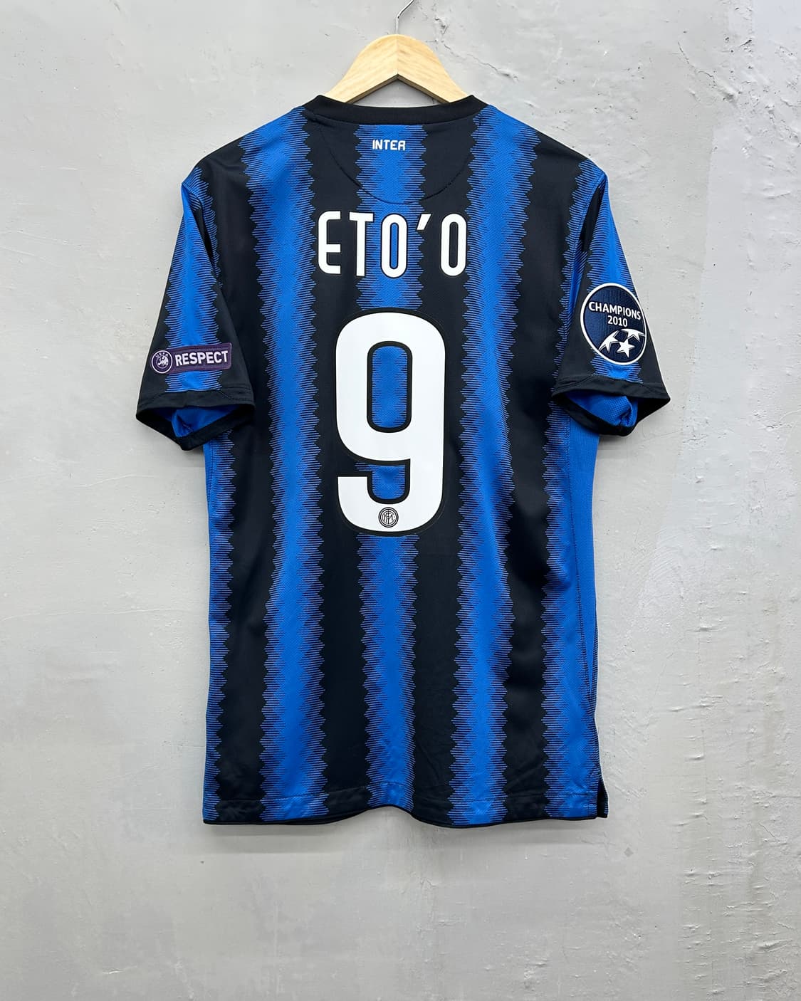 나이키 10-11 인터밀란 홈 챔스킷 No.9 사무엘 에투 상품이미지1