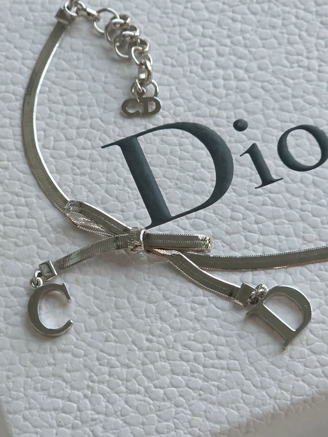 디올 은장 스네이크 체인 CD 로고 리본 팔찌 상품이미지5