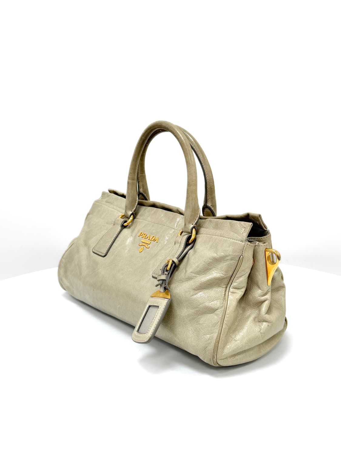 프라다 비텔로 샤인 레더 이스트웨스트 토트백 상품이미지1