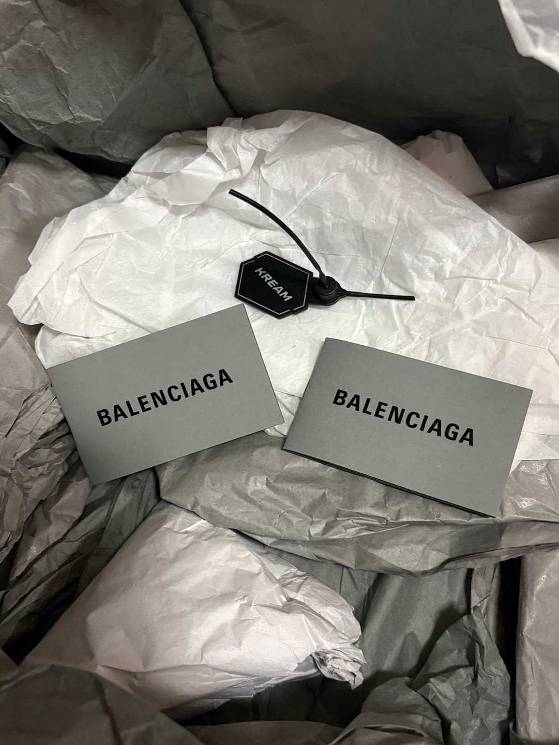 발렌시아가 3xl 에그쉘 42 상품이미지10