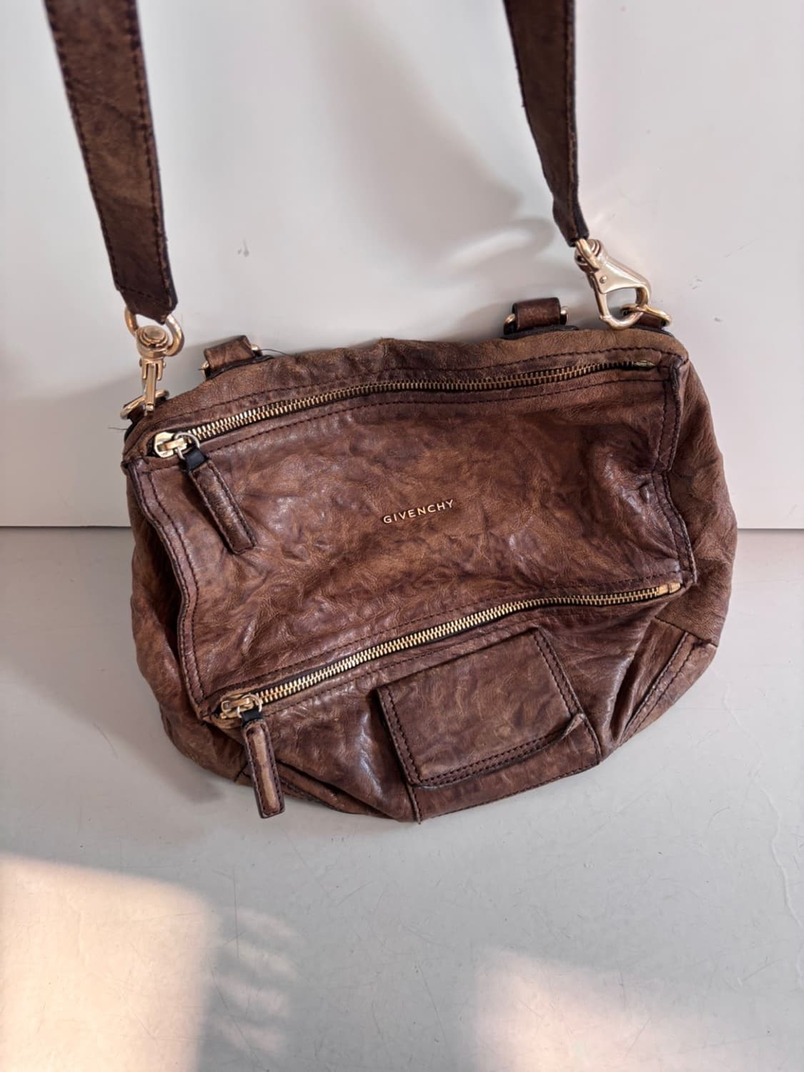 Vintage Givenchy Leather Bag 상품이미지1