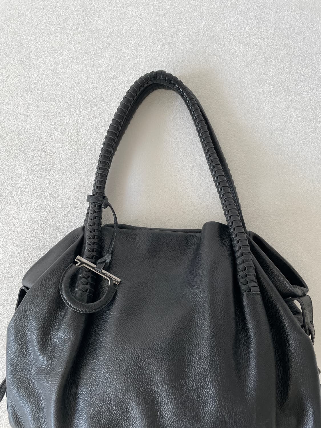 살바토레 페라가모(Salvatore Ferragamo) 레더 숄더백 상품이미지2