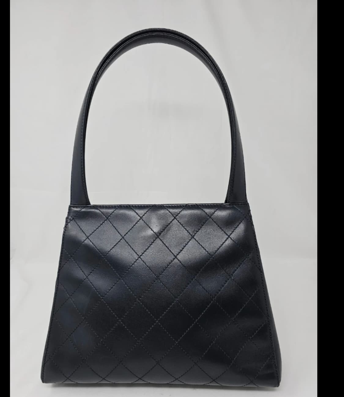 샤넬 퀼팅 숄더백 블랙 상품이미지2