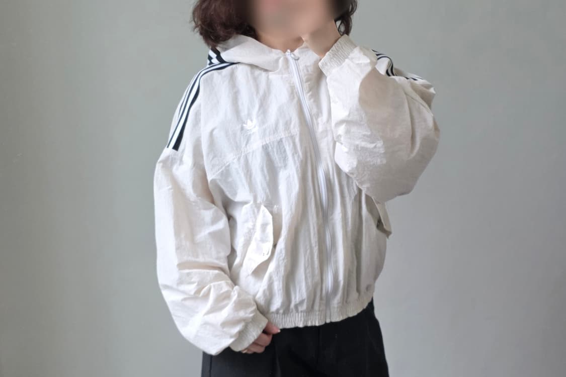 아디다스 오리지널스 크롭후드 바람막이 상품이미지4