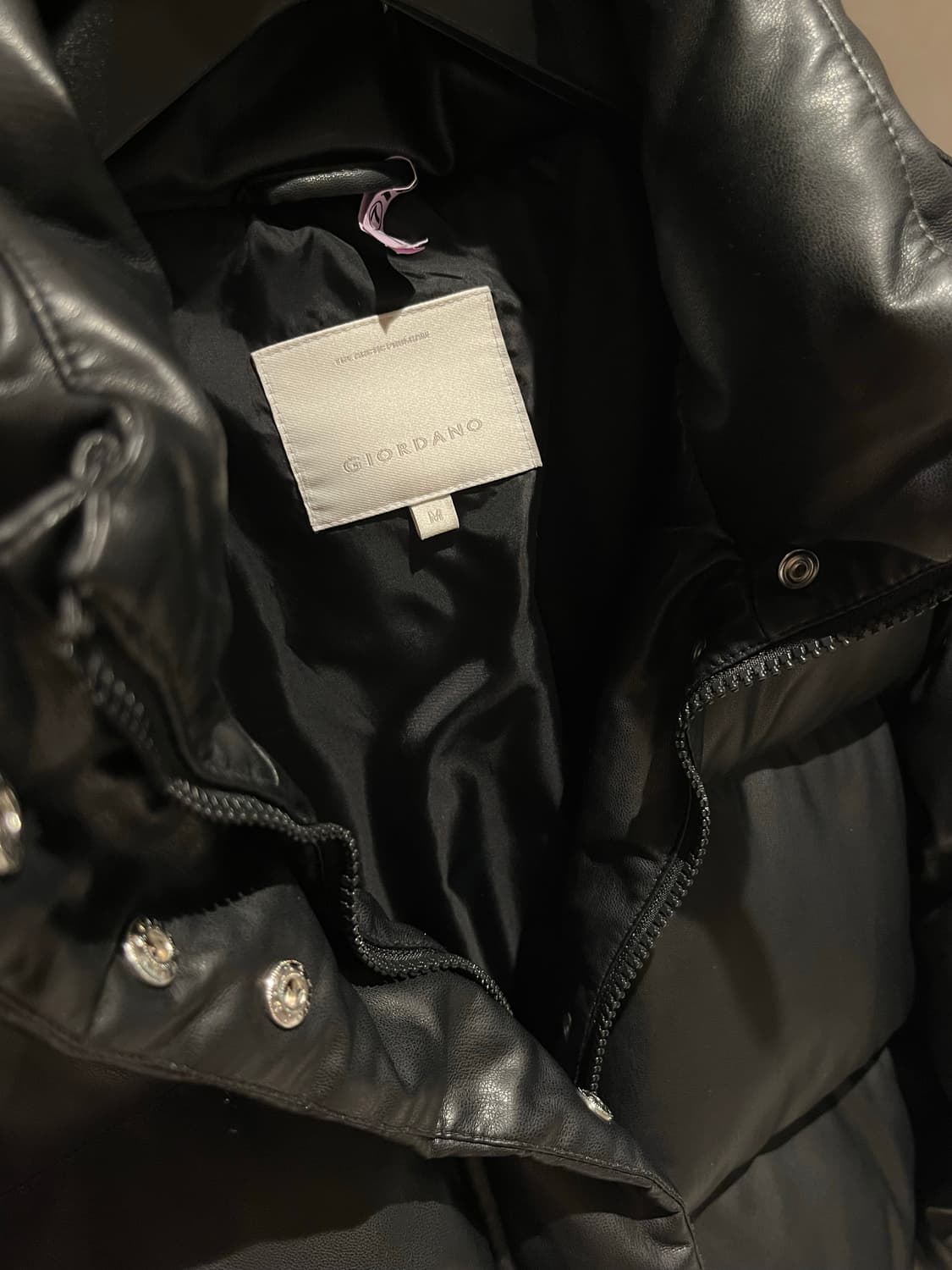 지오다노 오버핏 에코 레더 가죽 숏 푸파 패딩 점퍼 상품이미지10