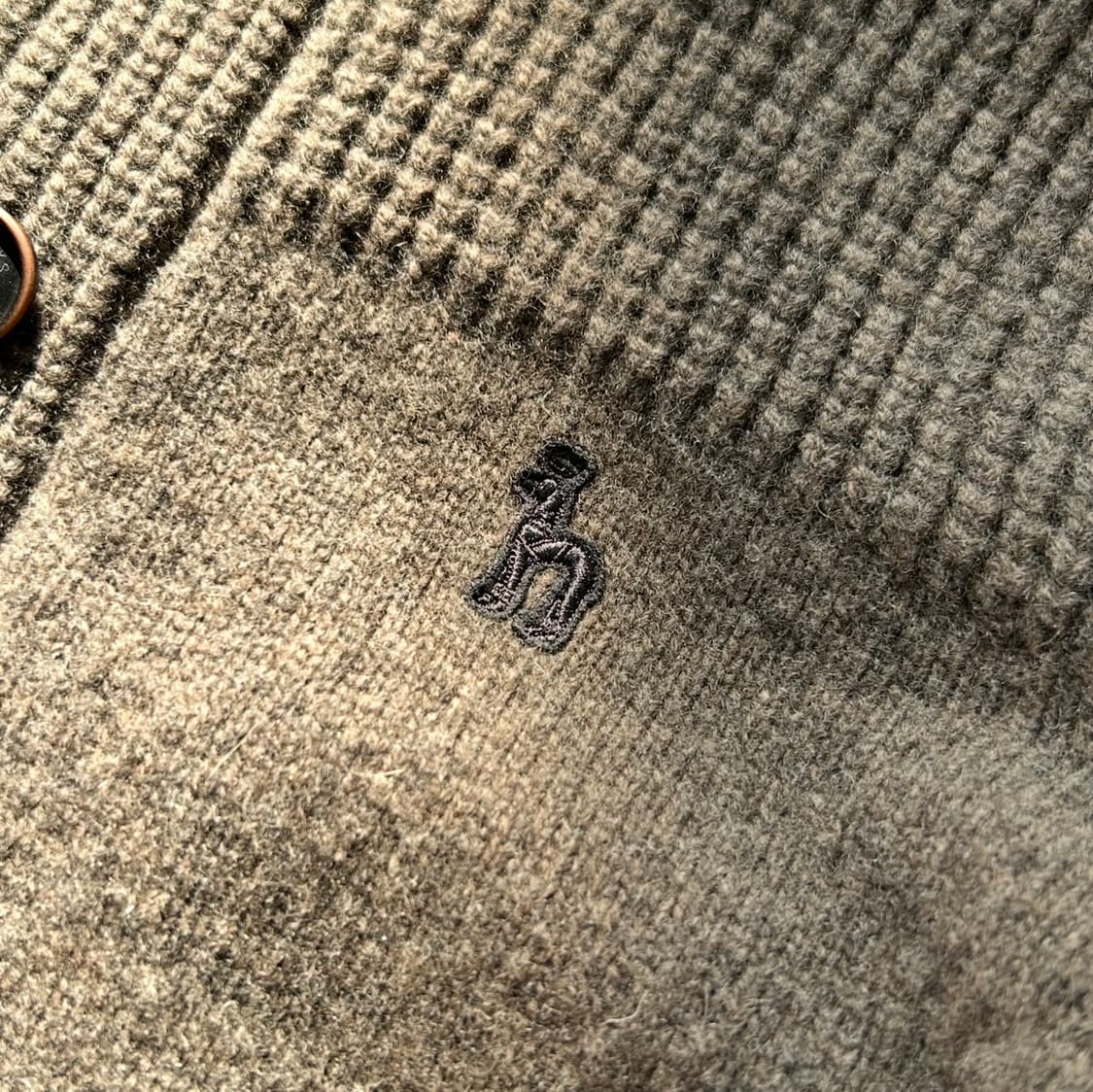 헤지스 브라운 암패치 가디건 집업  상품이미지5