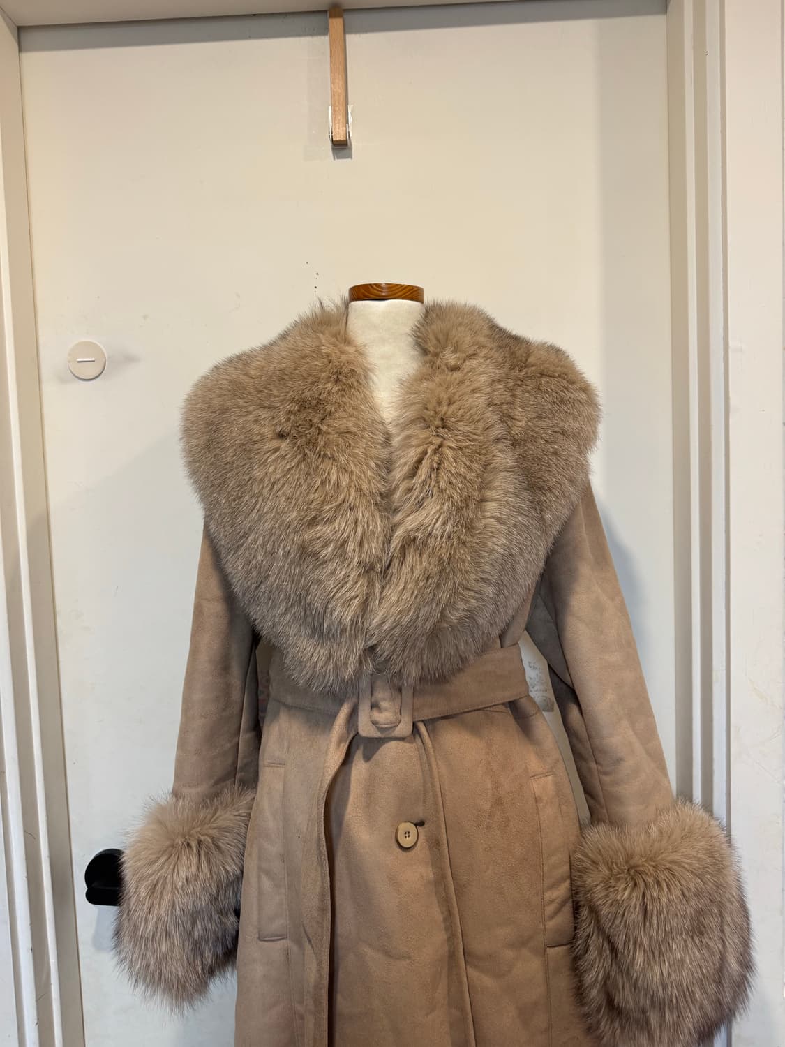 myeyeko 마이아이코 폭스퍼 무스탕 상품이미지8