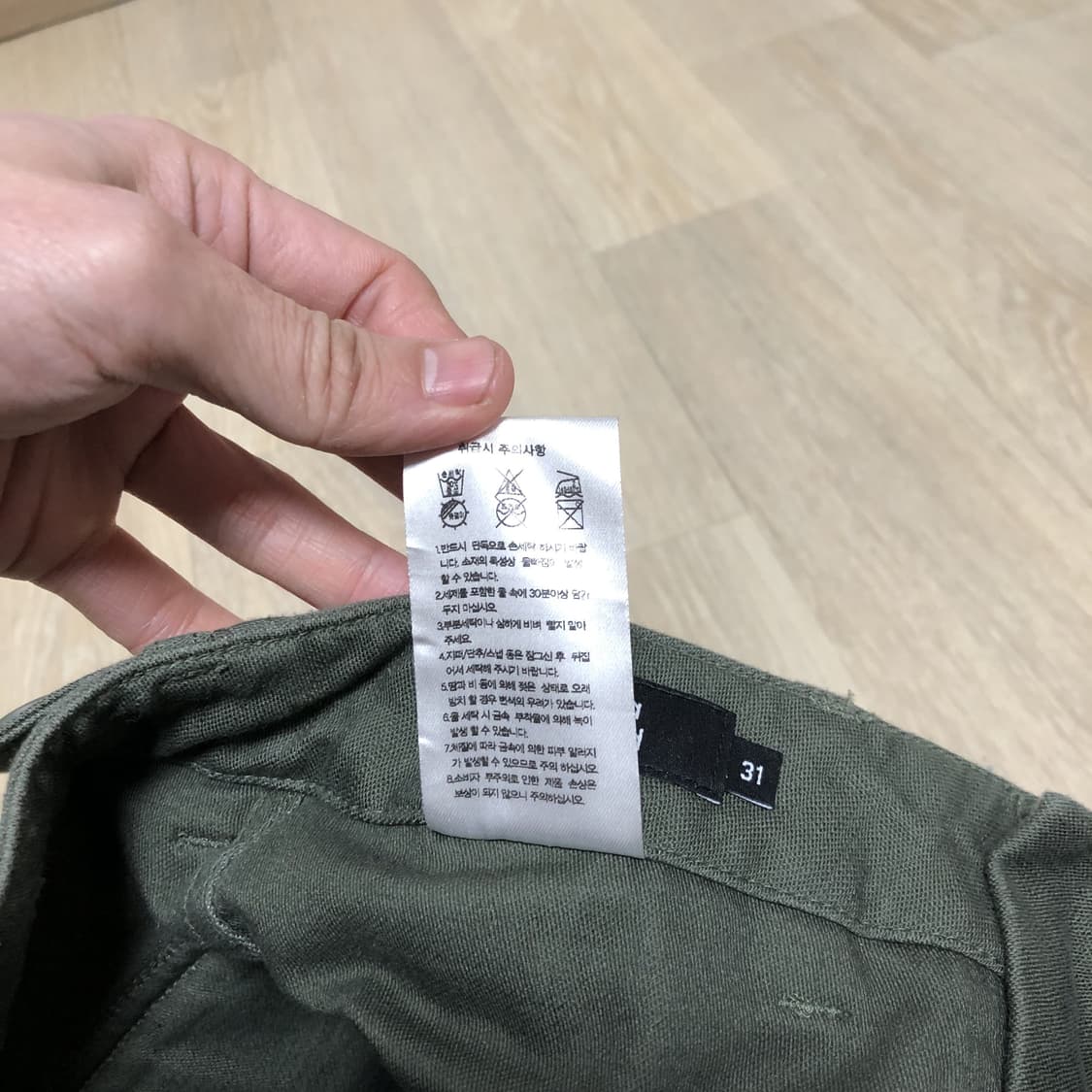 (31) 새상품 무신사 스탠다드 레플리카 백사틴 퍼티그 팬츠 카키 상품이미지7