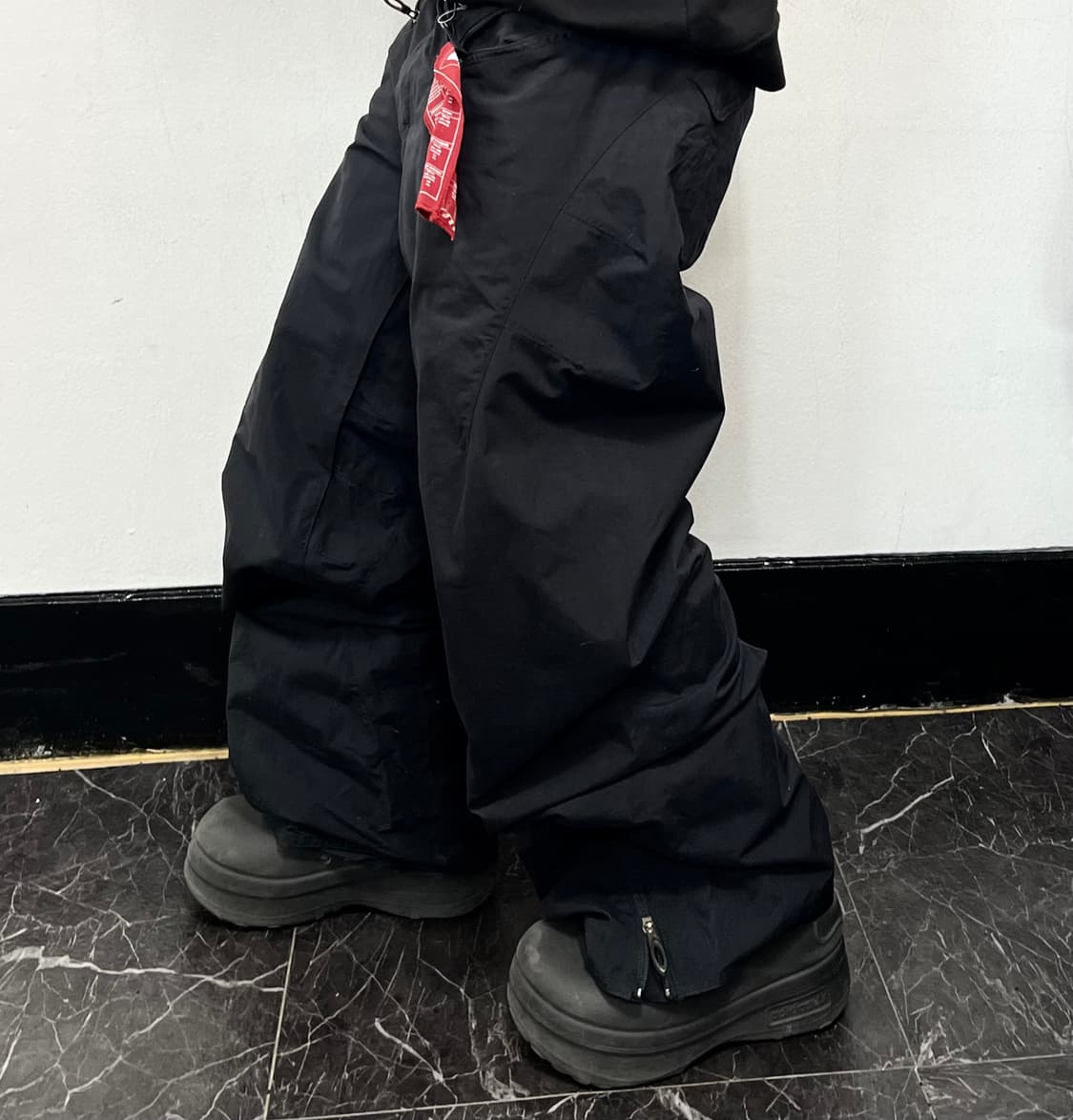 오클리 아카이브 오버와이드 테크니컬 스노우 팬츠 블랙 상품이미지1