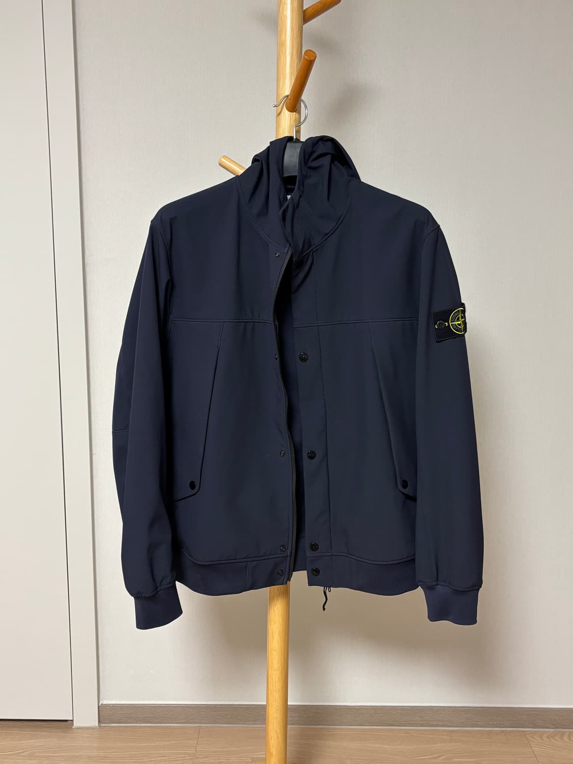 [L] 스톤아일랜드 소프트쉘 자켓 상품이미지1