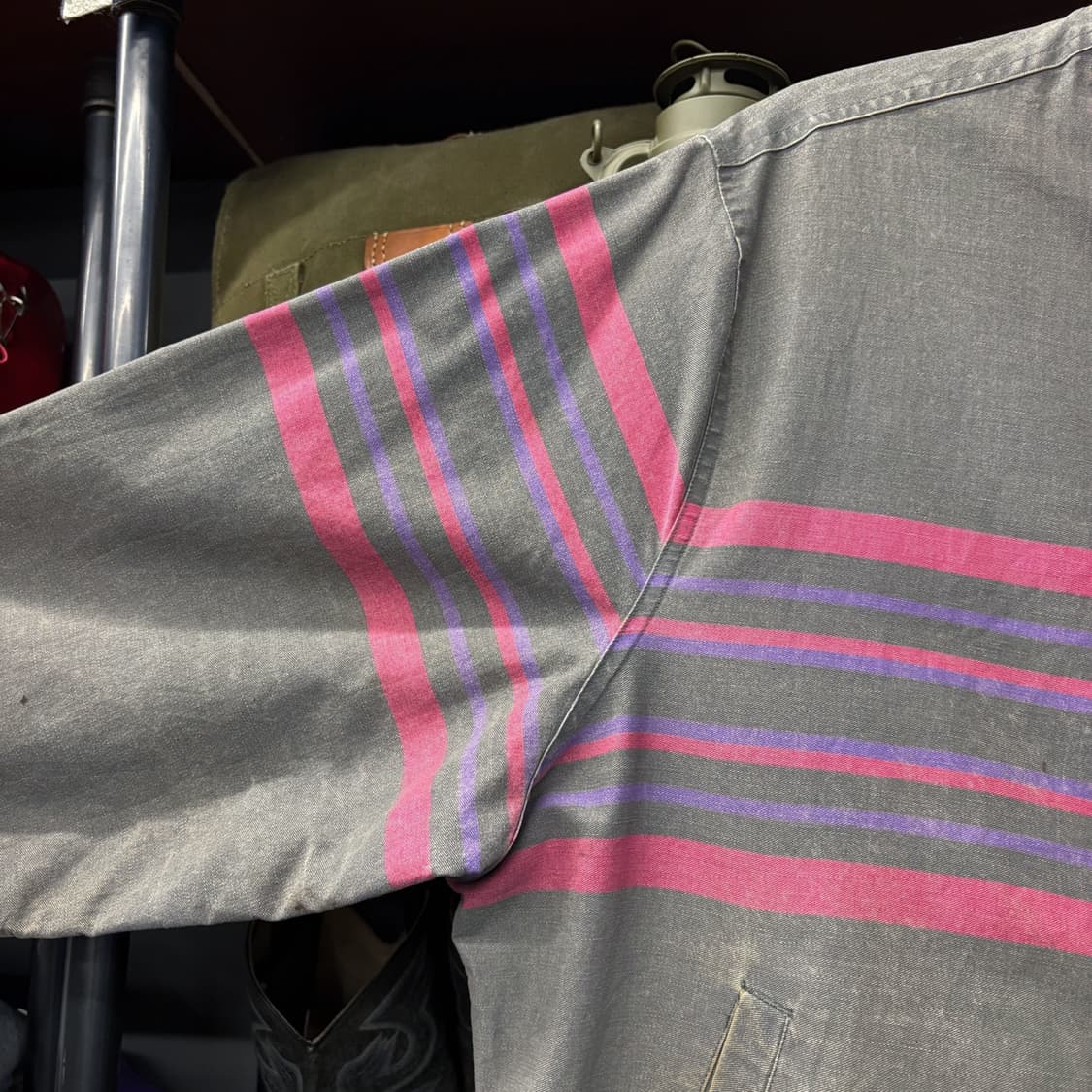 90s 랭글러 클래식 브러쉬팝퍼 네온핑크 스트라이프 블루종 자켓 N376 상품이미지4