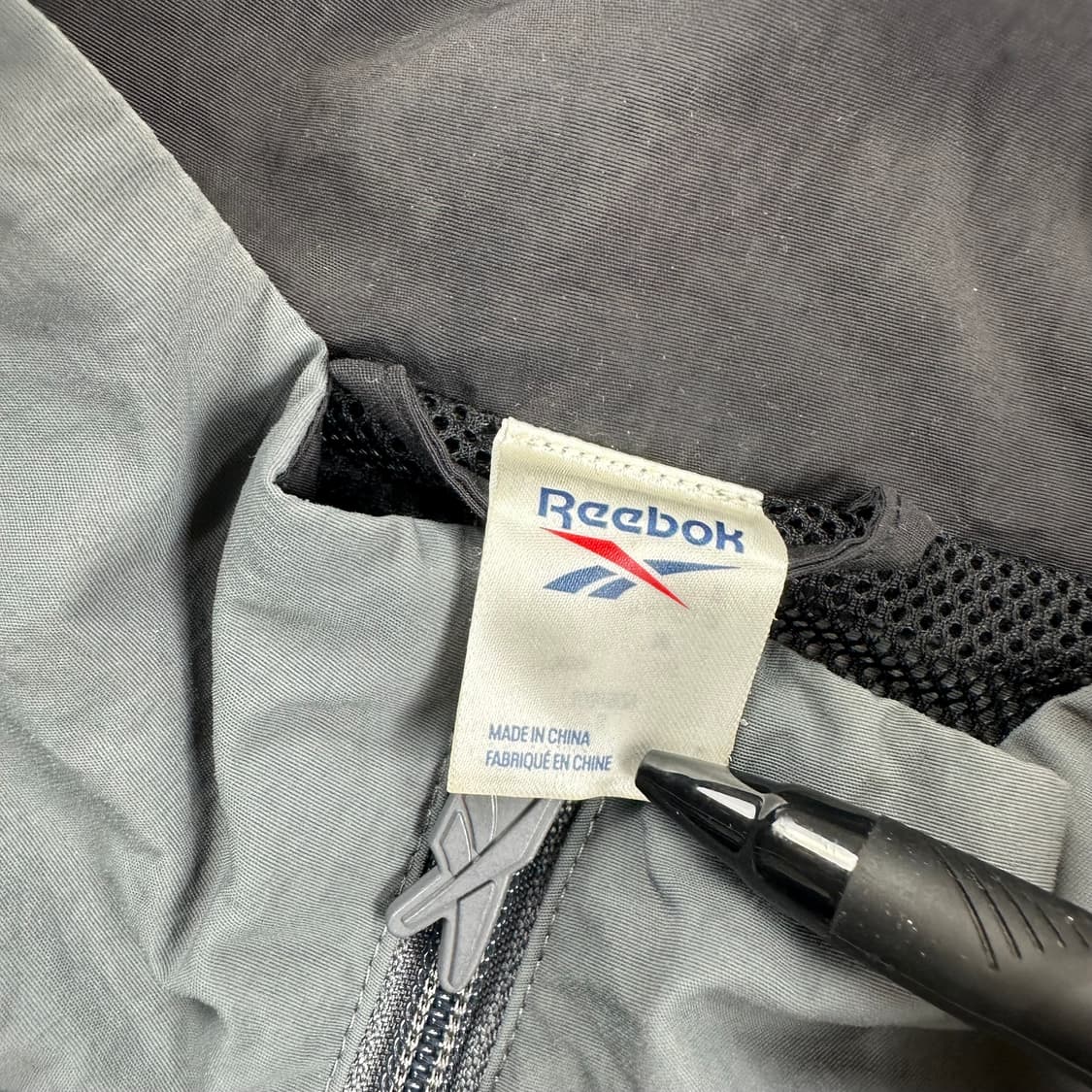 리복 x 발란사 바람막이 상품이미지5