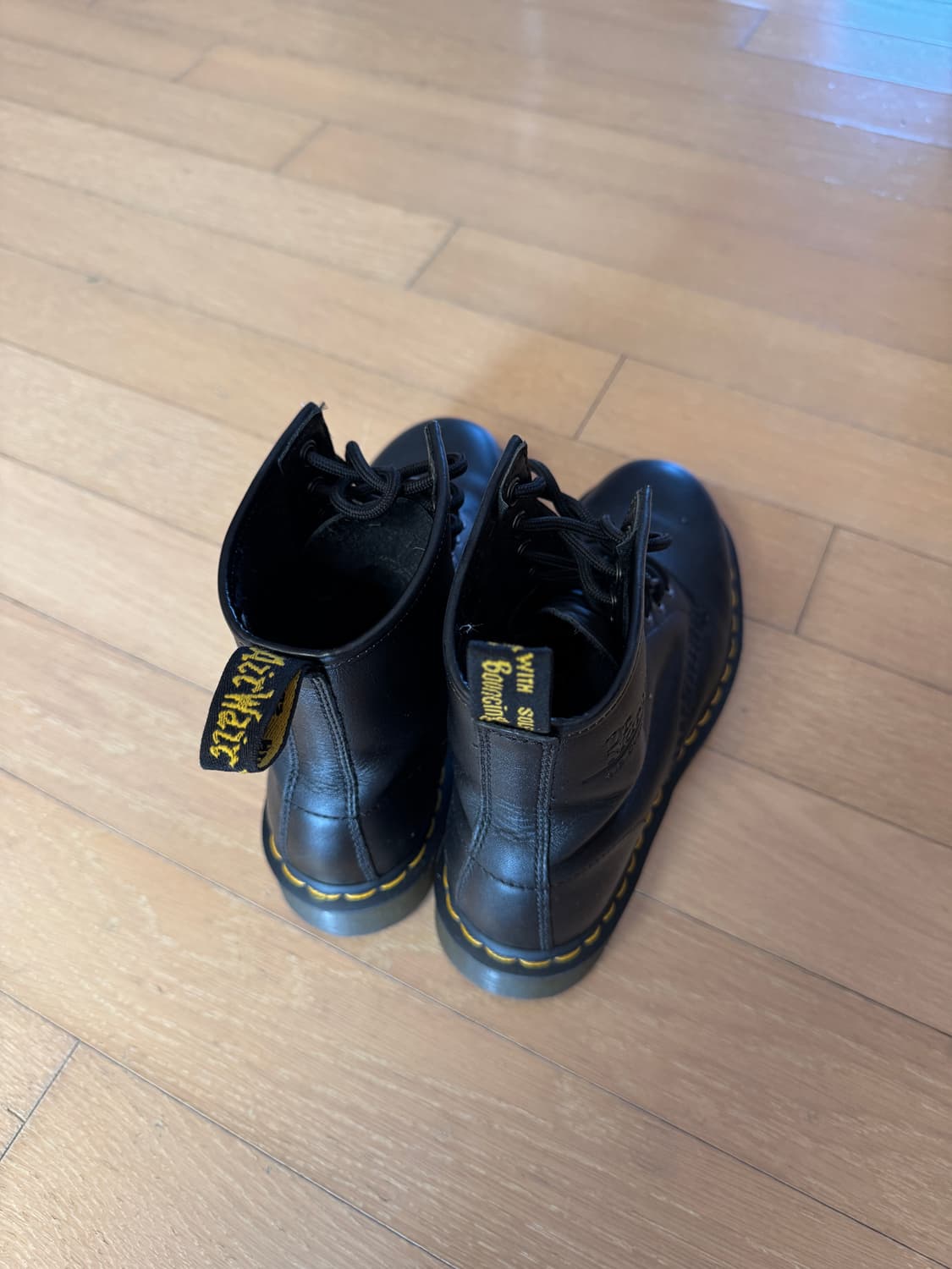 DR. MARTENS 닥터마틴 8홀 에어 쿠션 솔 부츠 워커 UK3 상품이미지3