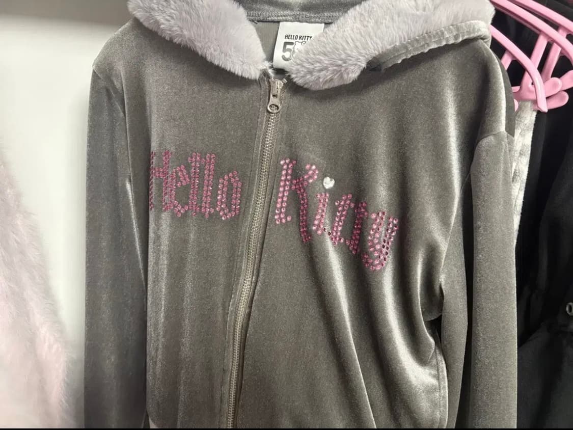 스핀즈 헬로키티 벨벳 트레이닝 셋업 그레이 갸루 상품이미지2