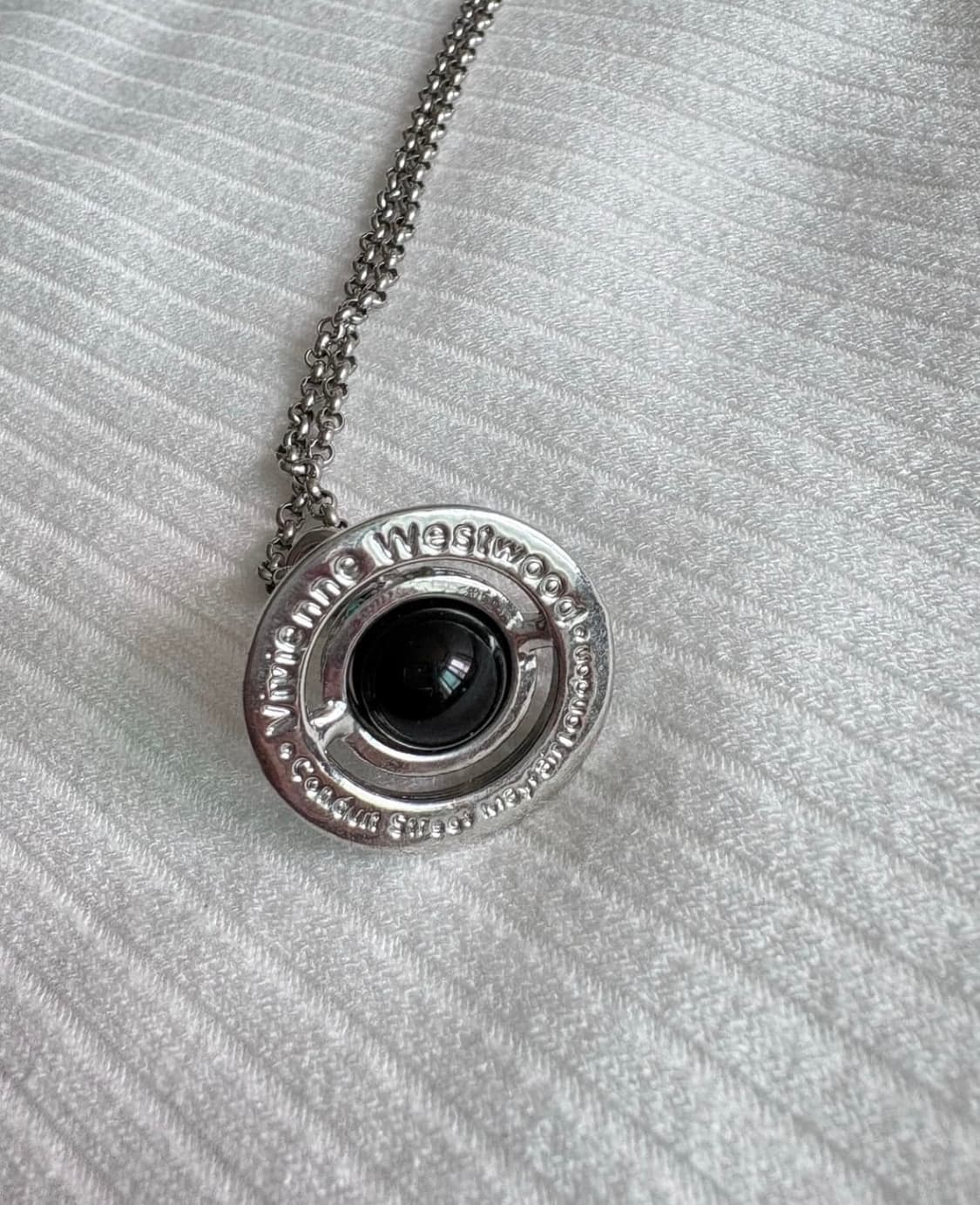 비비안웨스트우드 orb 목걸이 상품이미지2