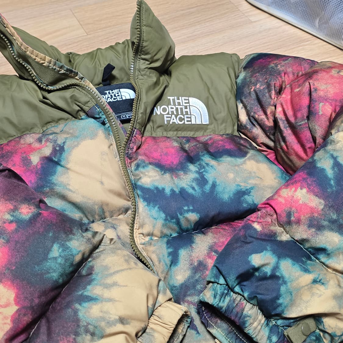 노스페이스 1996 레트로 눕시 타이다이 카키 올리브 패딩 S 상품이미지3