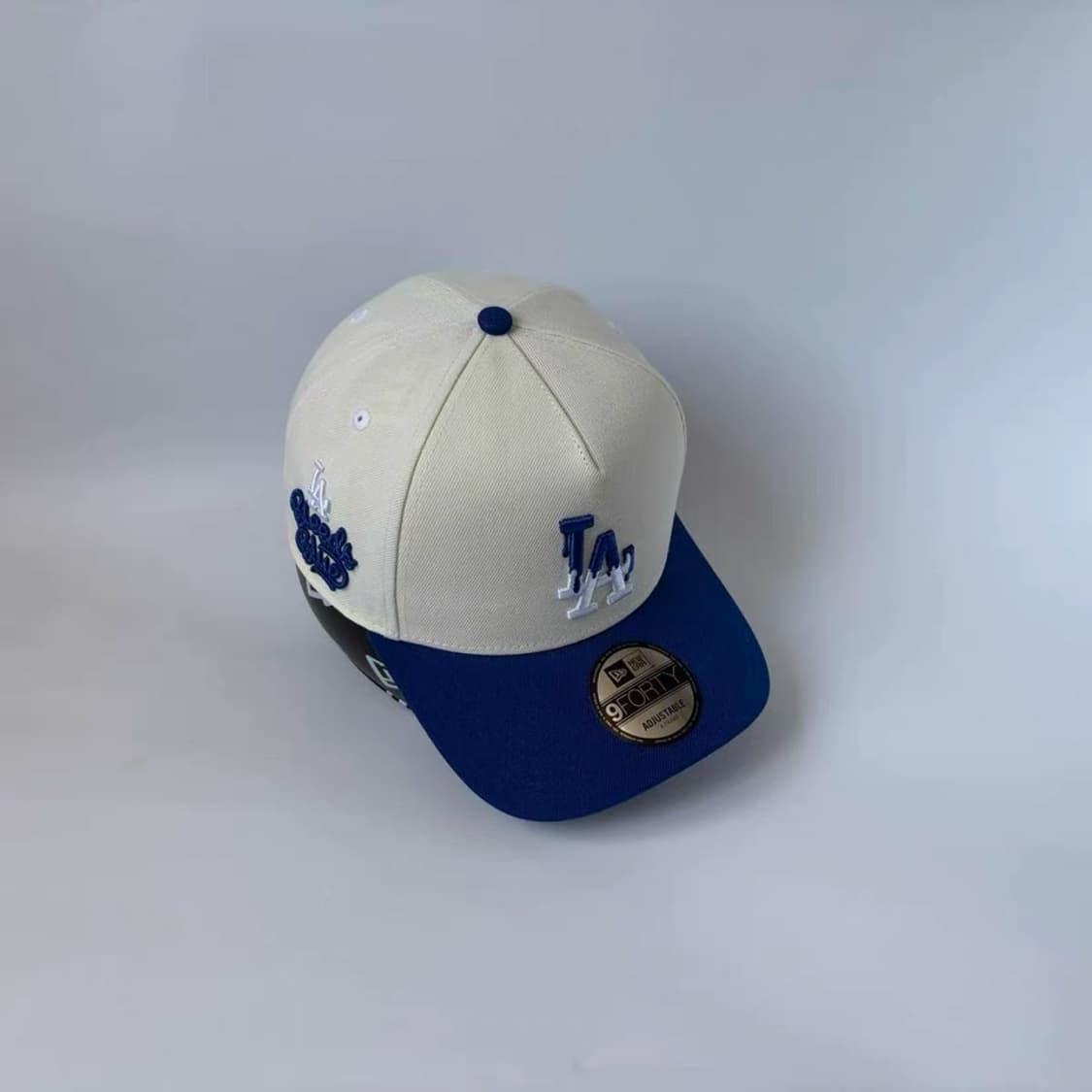New Era LA Bleeds Blue 9FORTY 상품이미지1