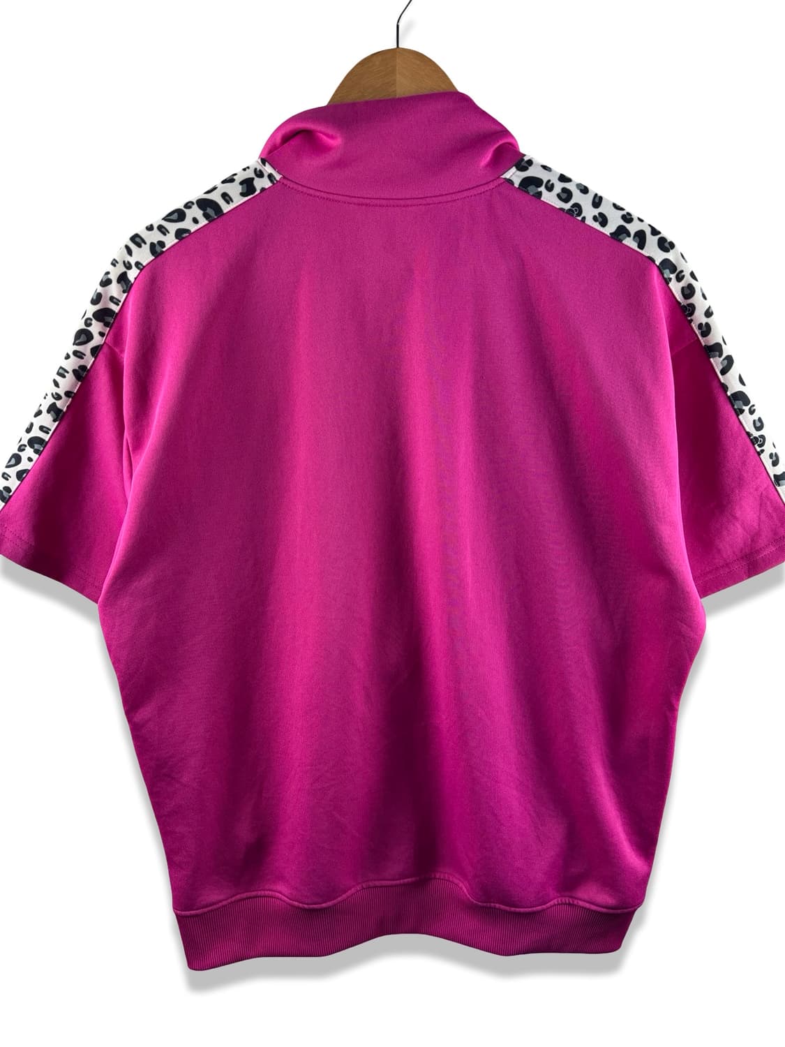 헬로키티 50주년 레오파드 큐빅 핑크반팔져지2195 상품이미지2