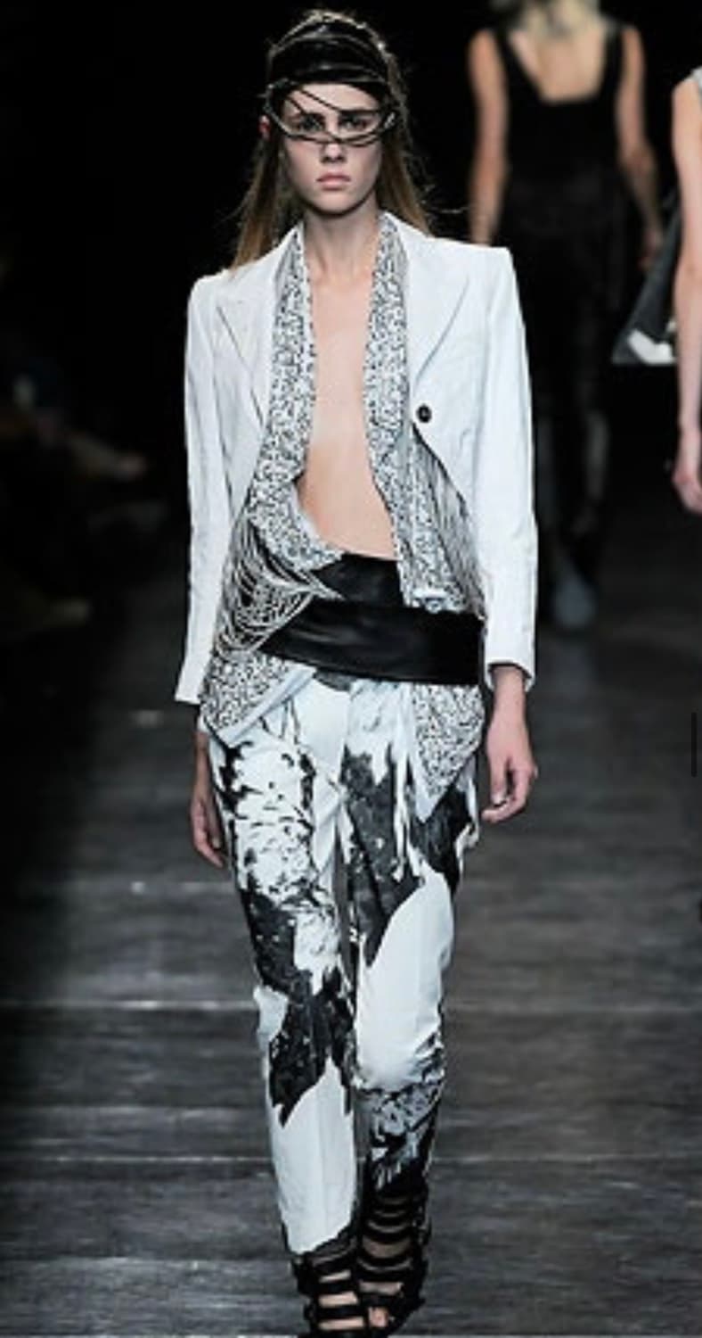 SS10 RUNWAY ANN DEMEULEMEESTER SILK VEST 상품이미지2