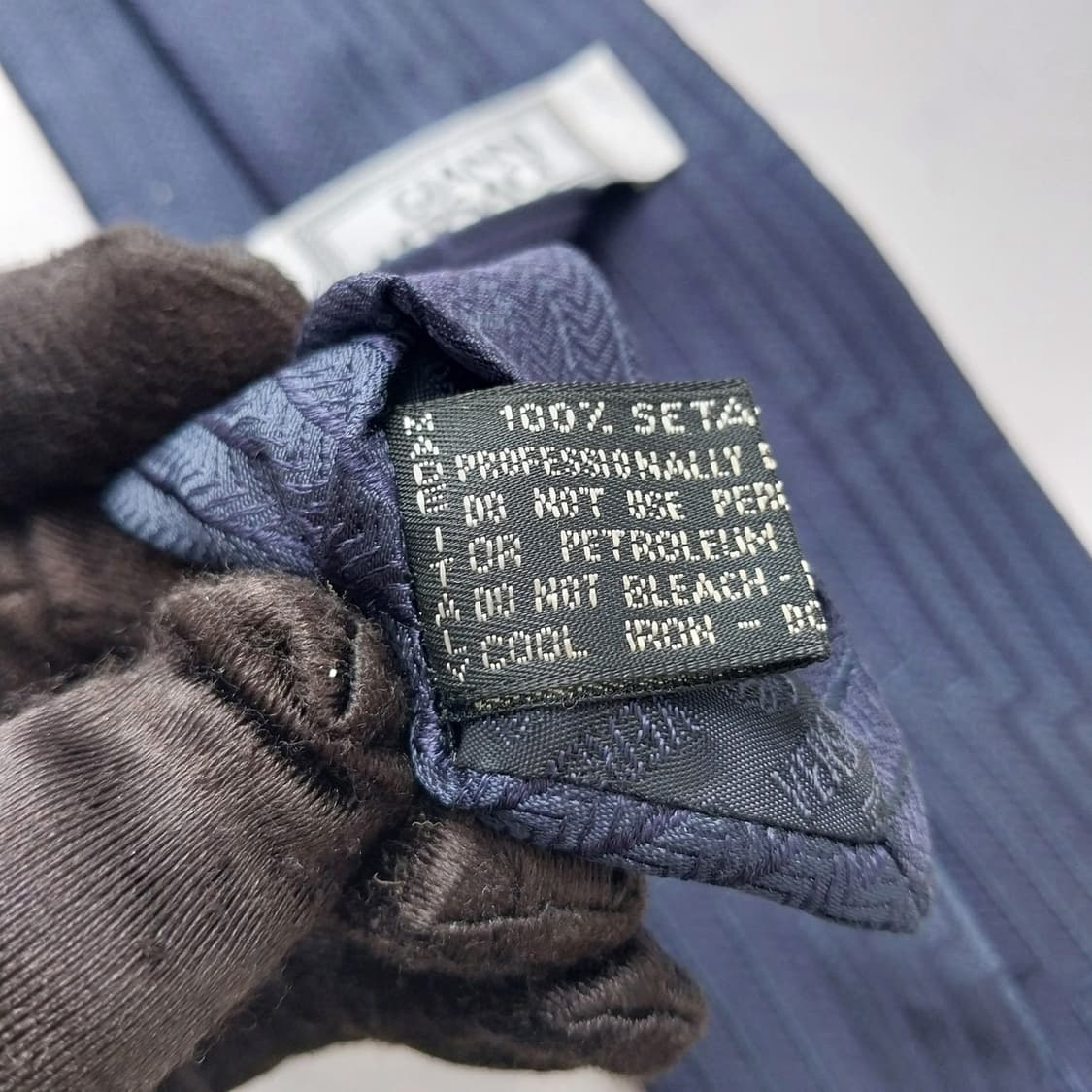 지아니 베르사체 실크 네이비 자카드 넥타이 9.5cm A+등급 K2557 상품이미지10