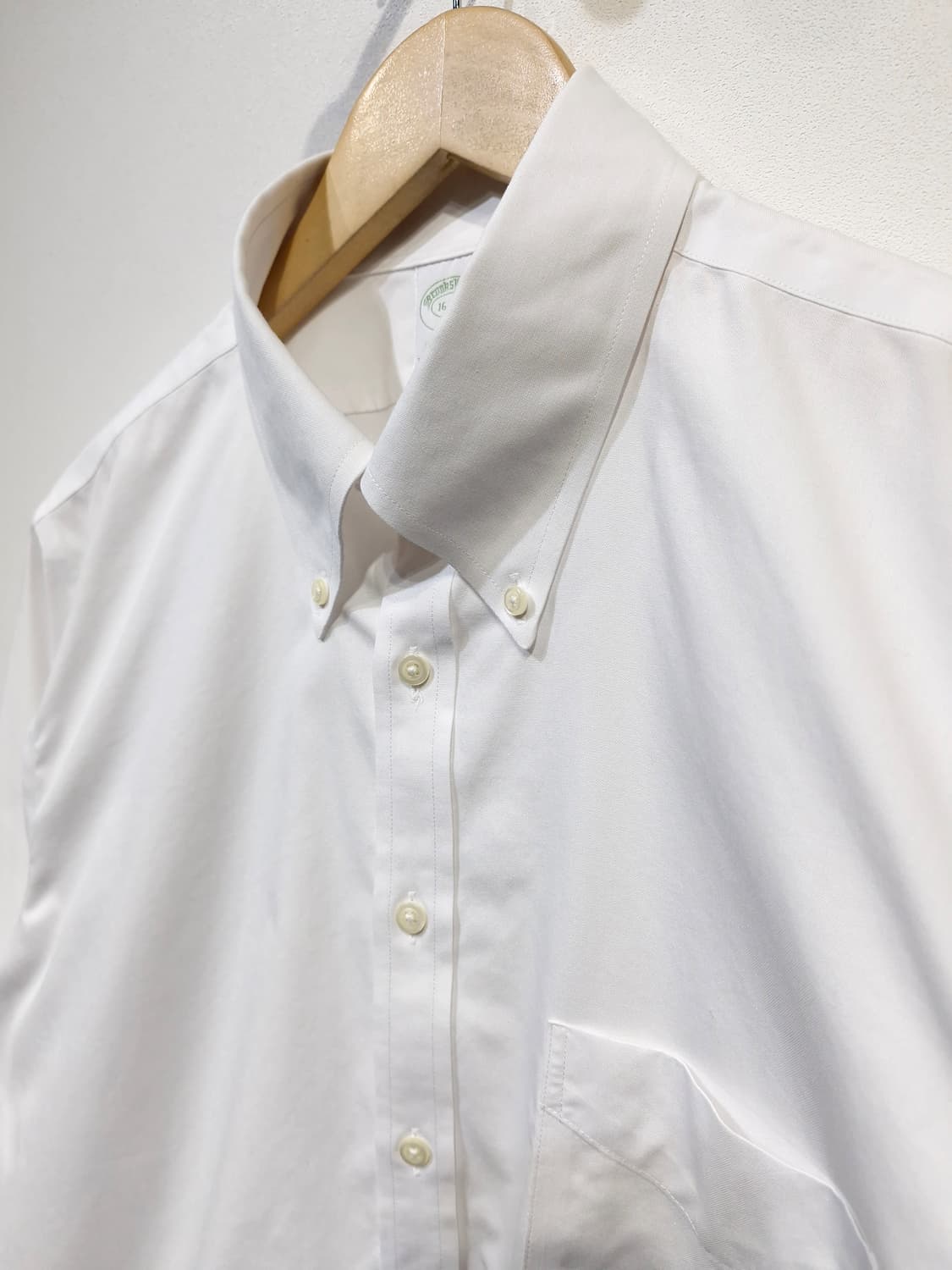 브룩스브라더스 밀라노핏 화이트 셔츠(16-4/5) 상품이미지3