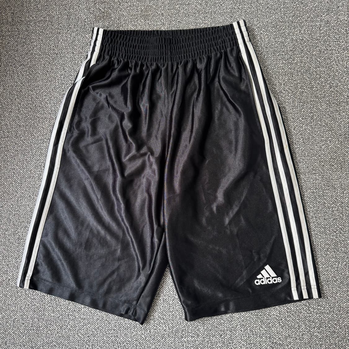 아디다스 블랙 앤 화이트 애슬레틱 쇼츠 상품이미지1