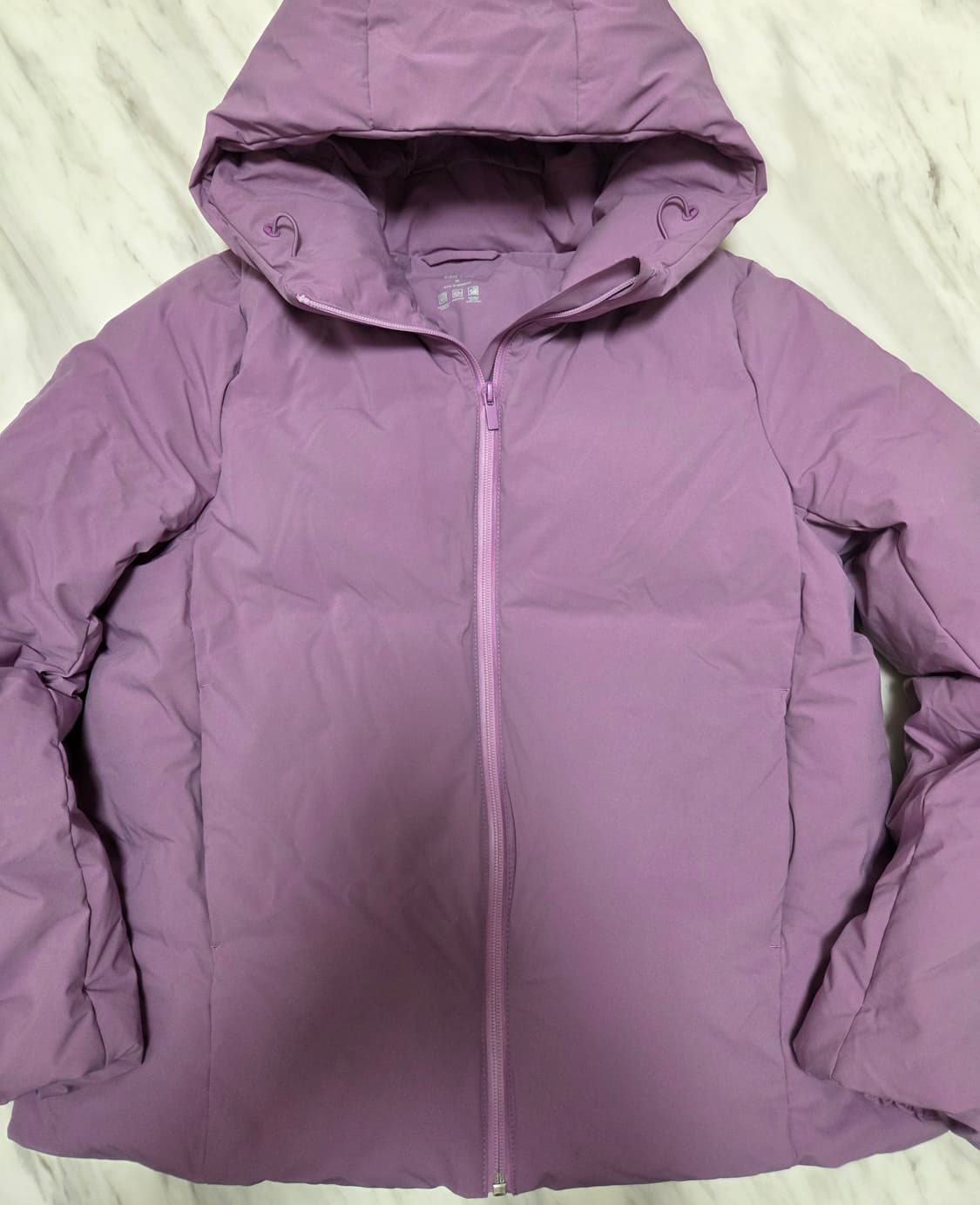 유니클로 퍼플 심리스 다운 파카 상품이미지1