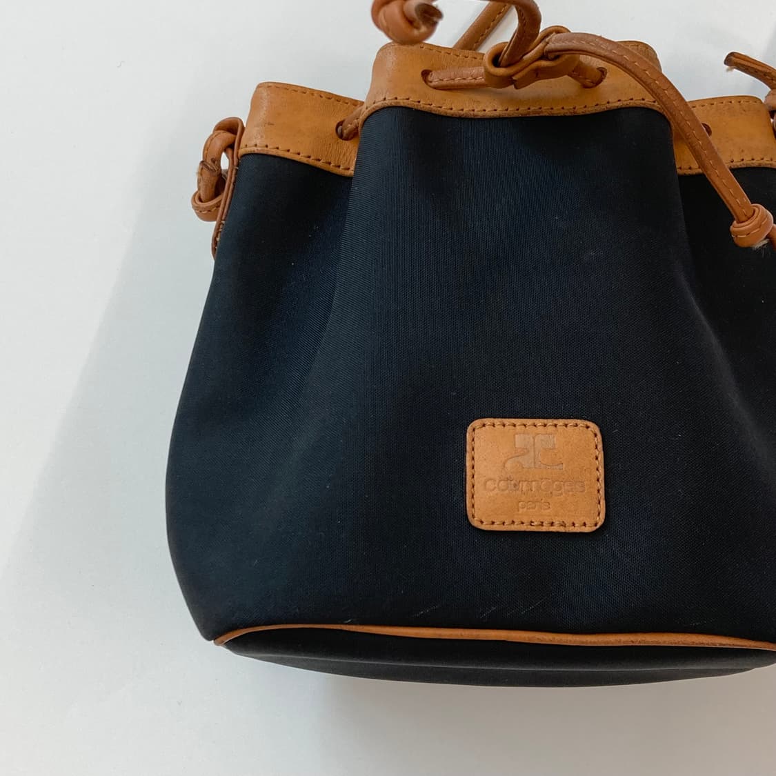 꾸레쥬 크로스백 상품이미지2