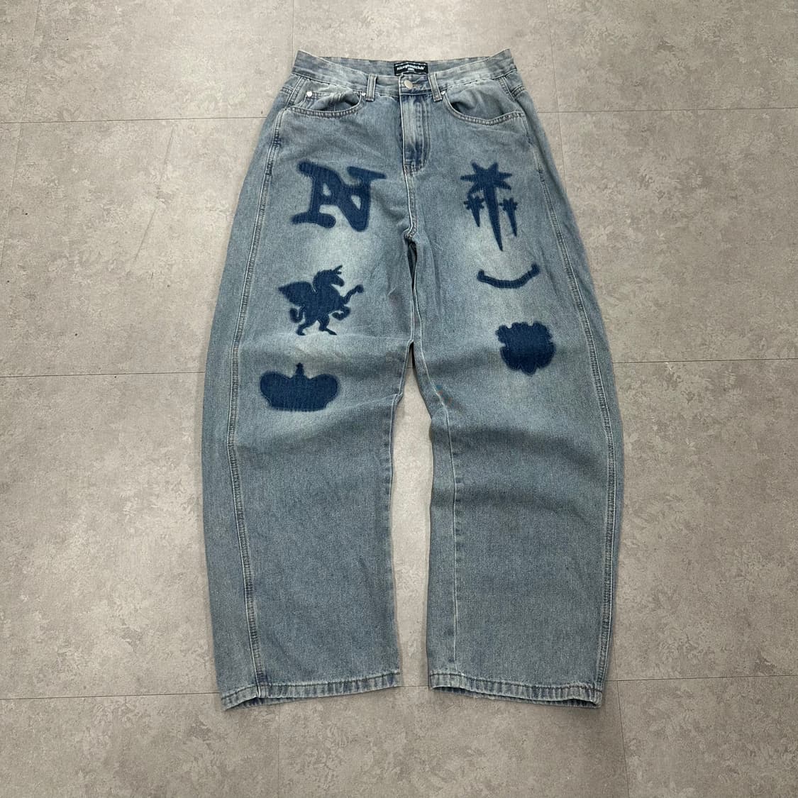 95 나이스고스트클럽 남자 워시드 엠블럼 데님 청바지 상품이미지1