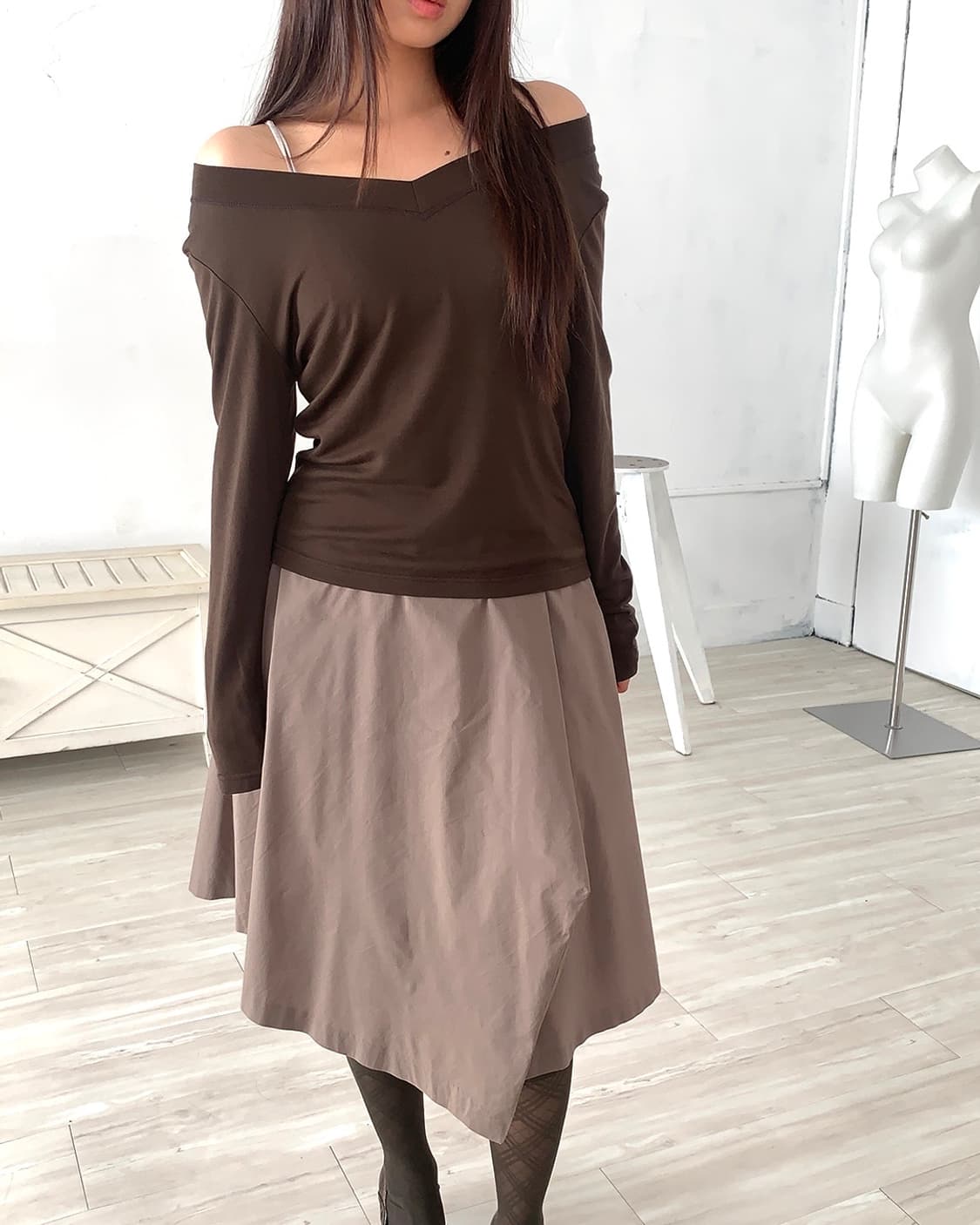 Brown V-Neck Long Sleeve 상품이미지3