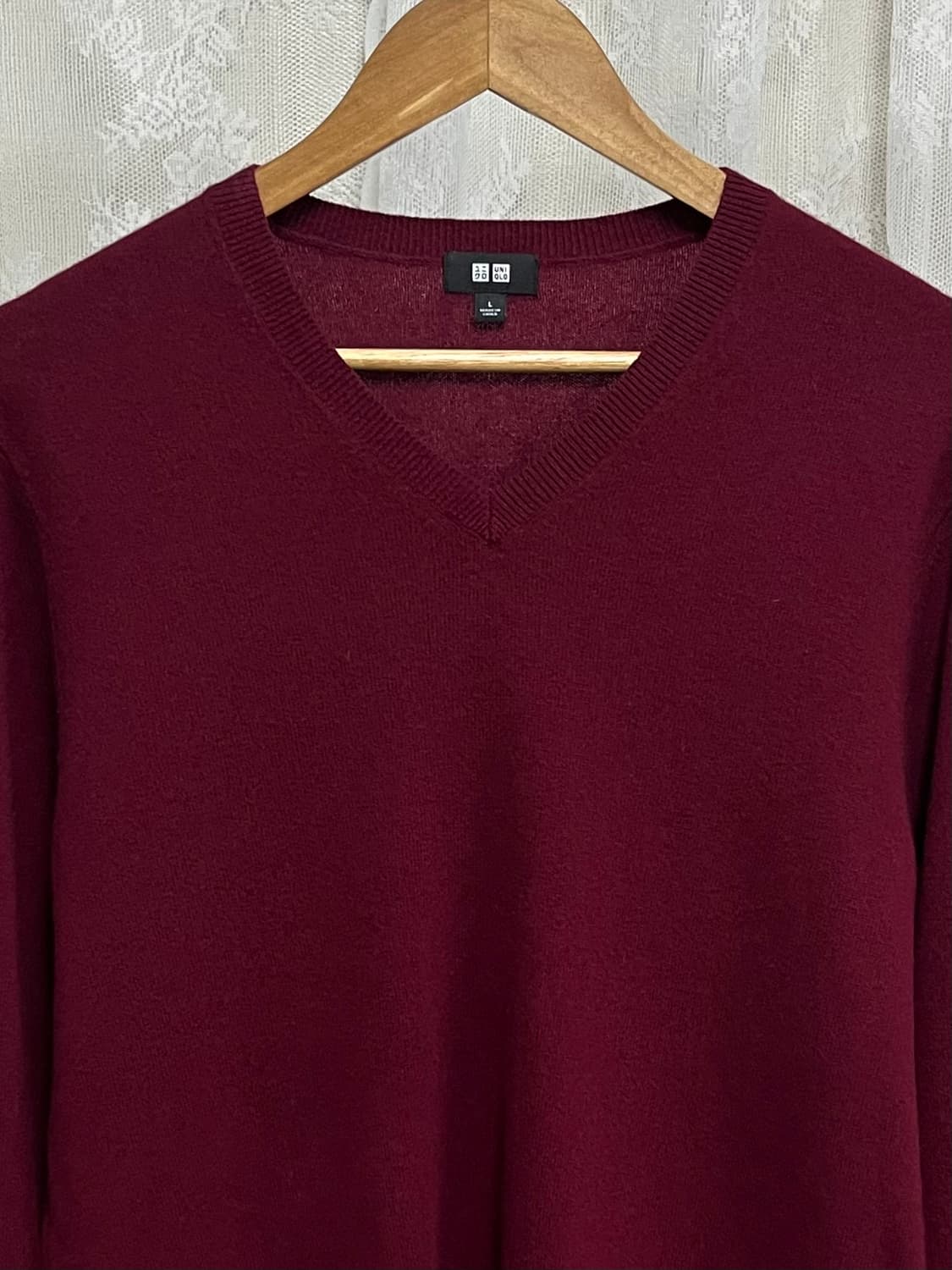 L) 유니클로 캐시미어 브이넥 니트 버건디 상품이미지3