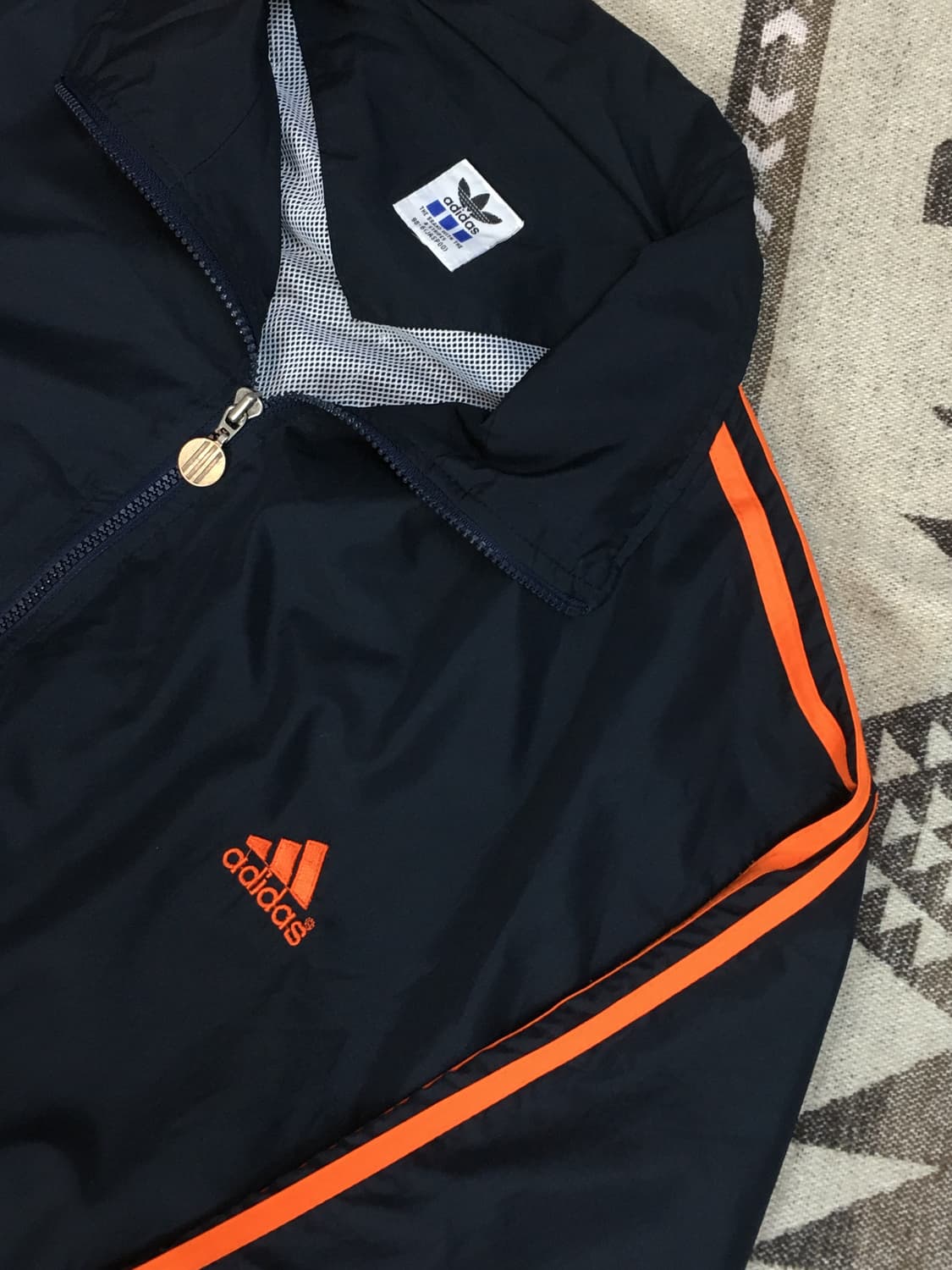아디다스 올드스쿨 바람막이 네이비/오렌지 상품이미지3