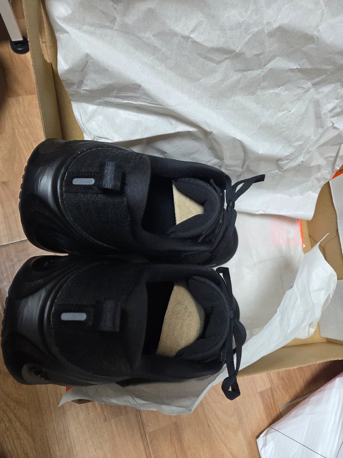 나이키 줌 보메로 플러스 275 상품이미지8