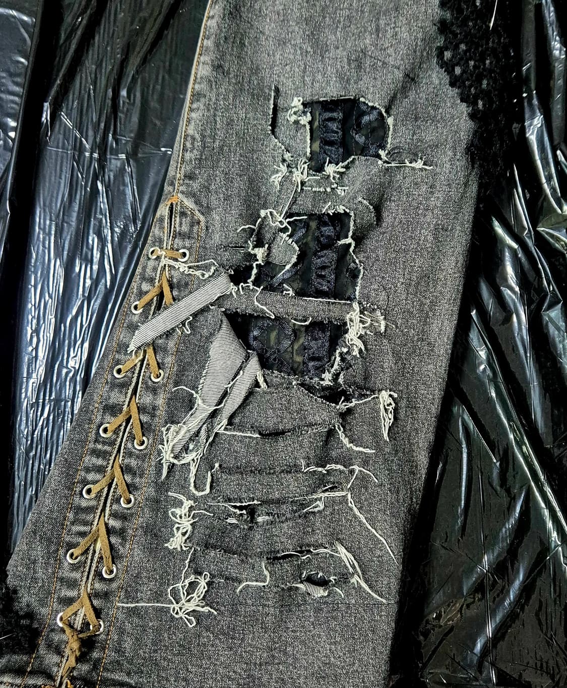 RB.A Ruin flared jeans 상품이미지10