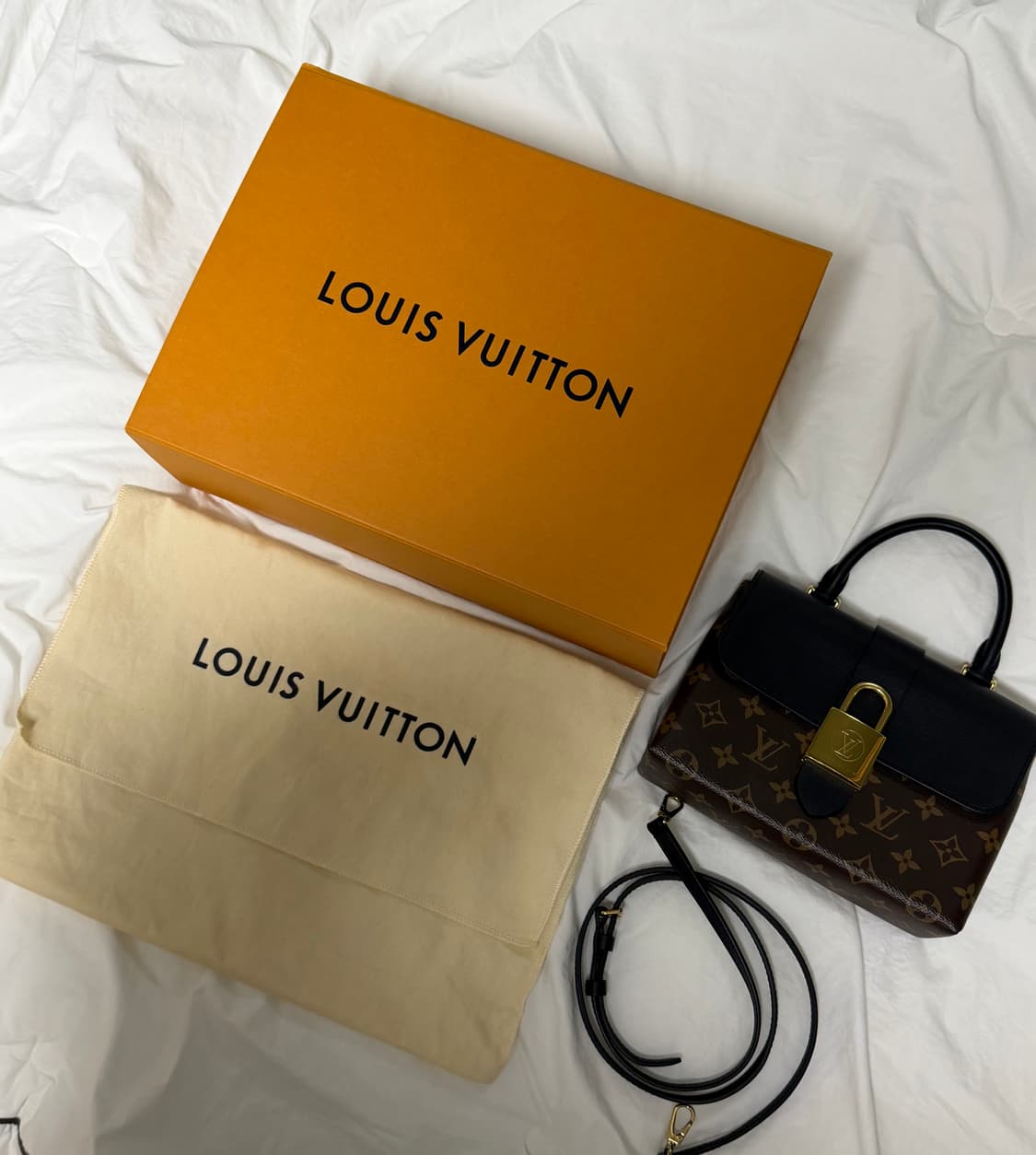 루이비통 록키 BB 모노그램 토트백 상품이미지1