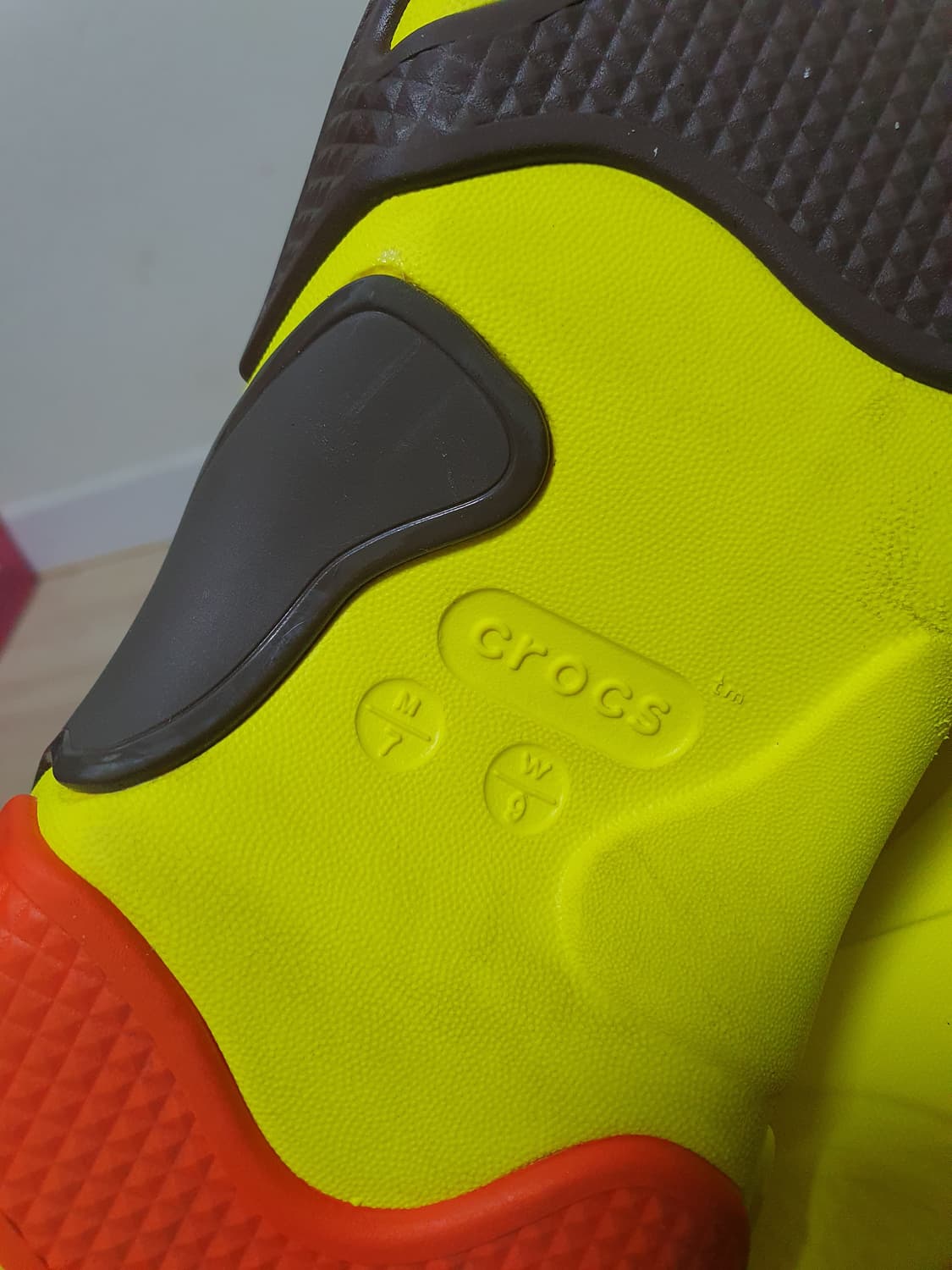 크록스 버블 크러쉬 클로그 260 상품이미지7