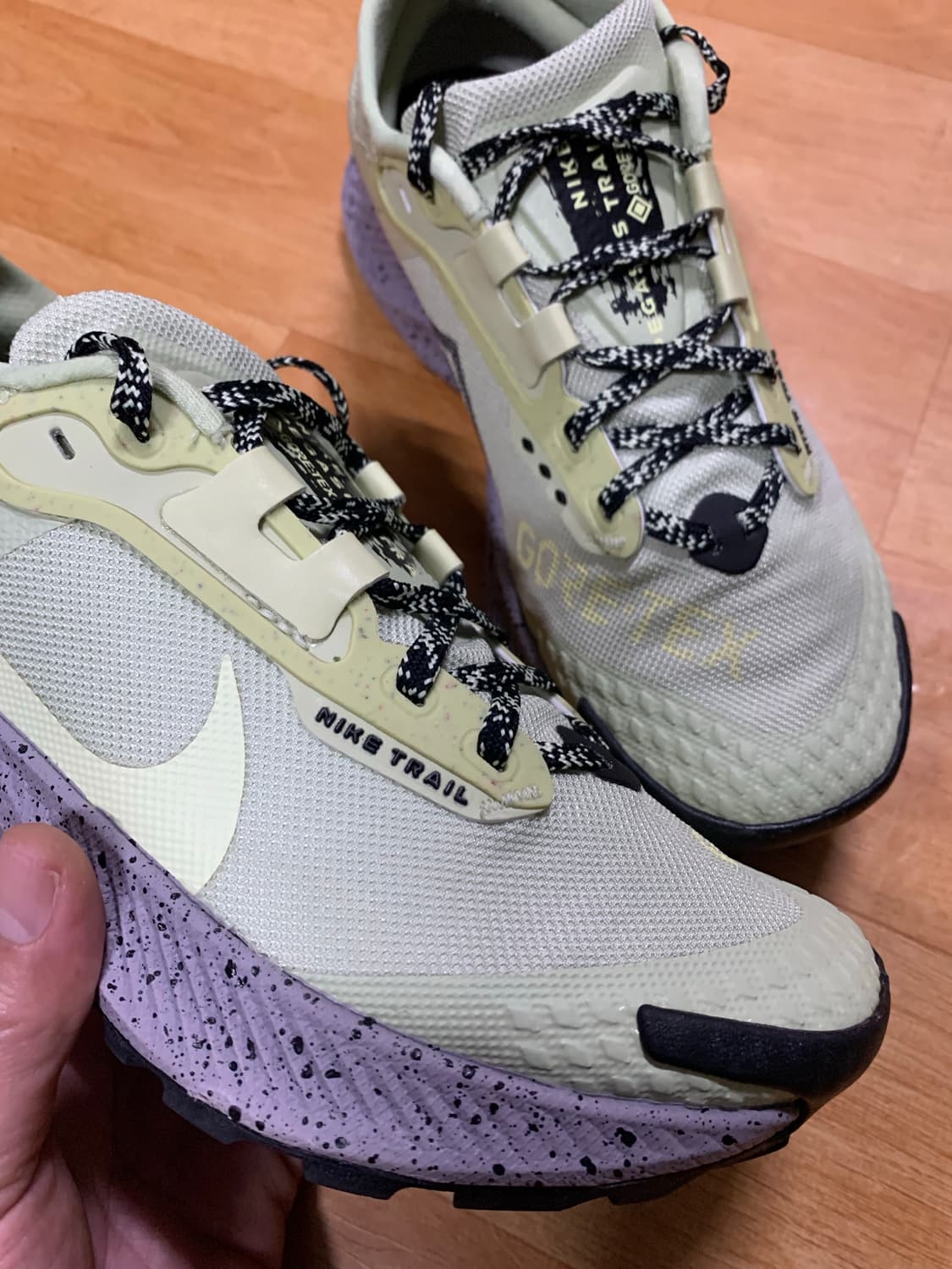 NIKE 나이키 우먼스 페가수스 트레일 3 고어텍스 올리브 아우라 상품이미지5