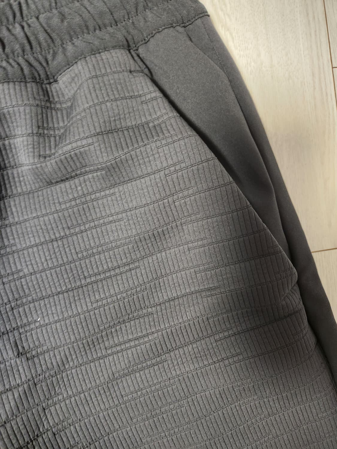 새상품급) 리복 TS 써모웜 컨트롤 트레이닝 팬츠 GI5304 사이즈L
 상품이미지5