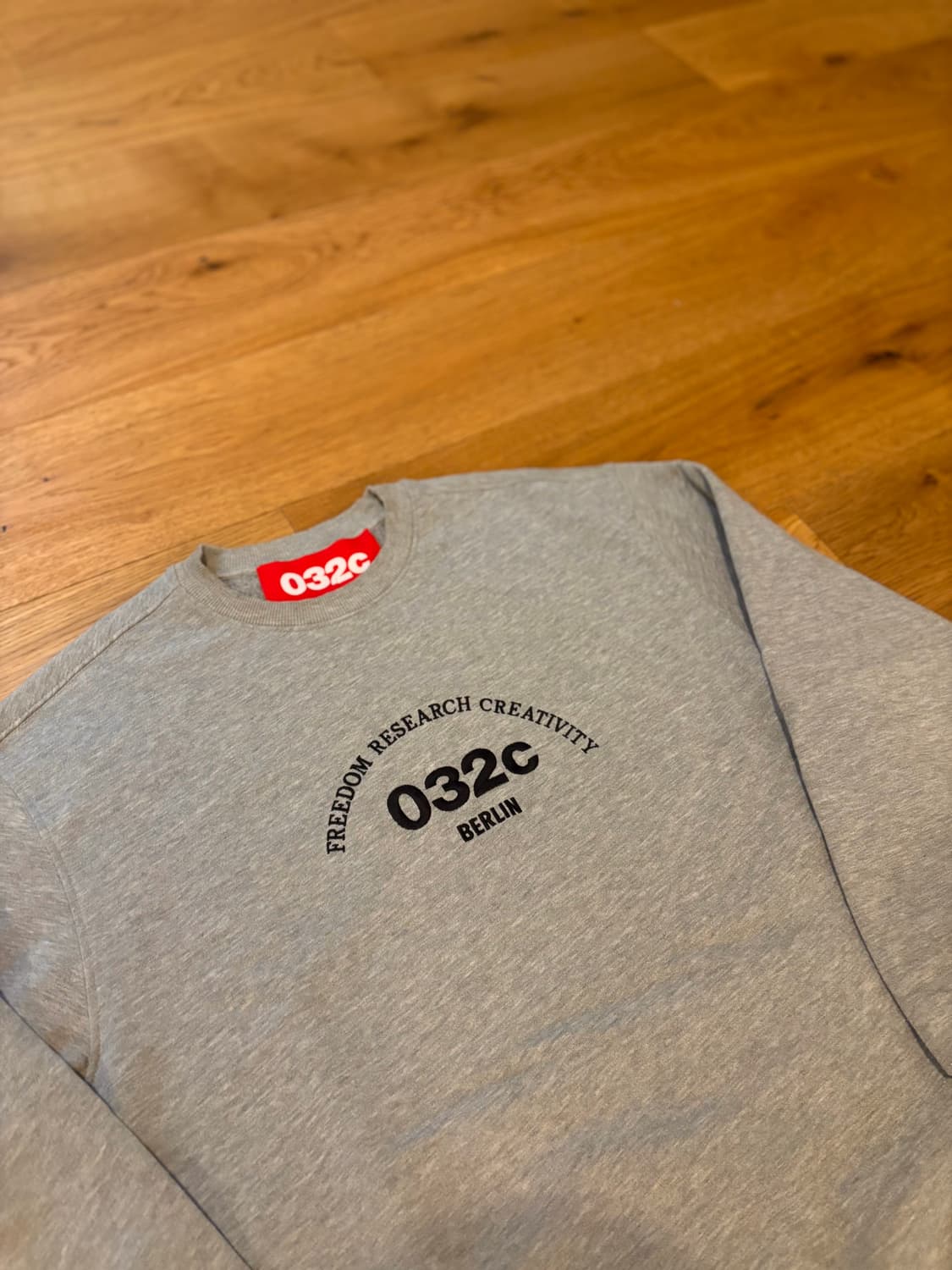 032C 베를린 스웻셔츠 상품이미지2