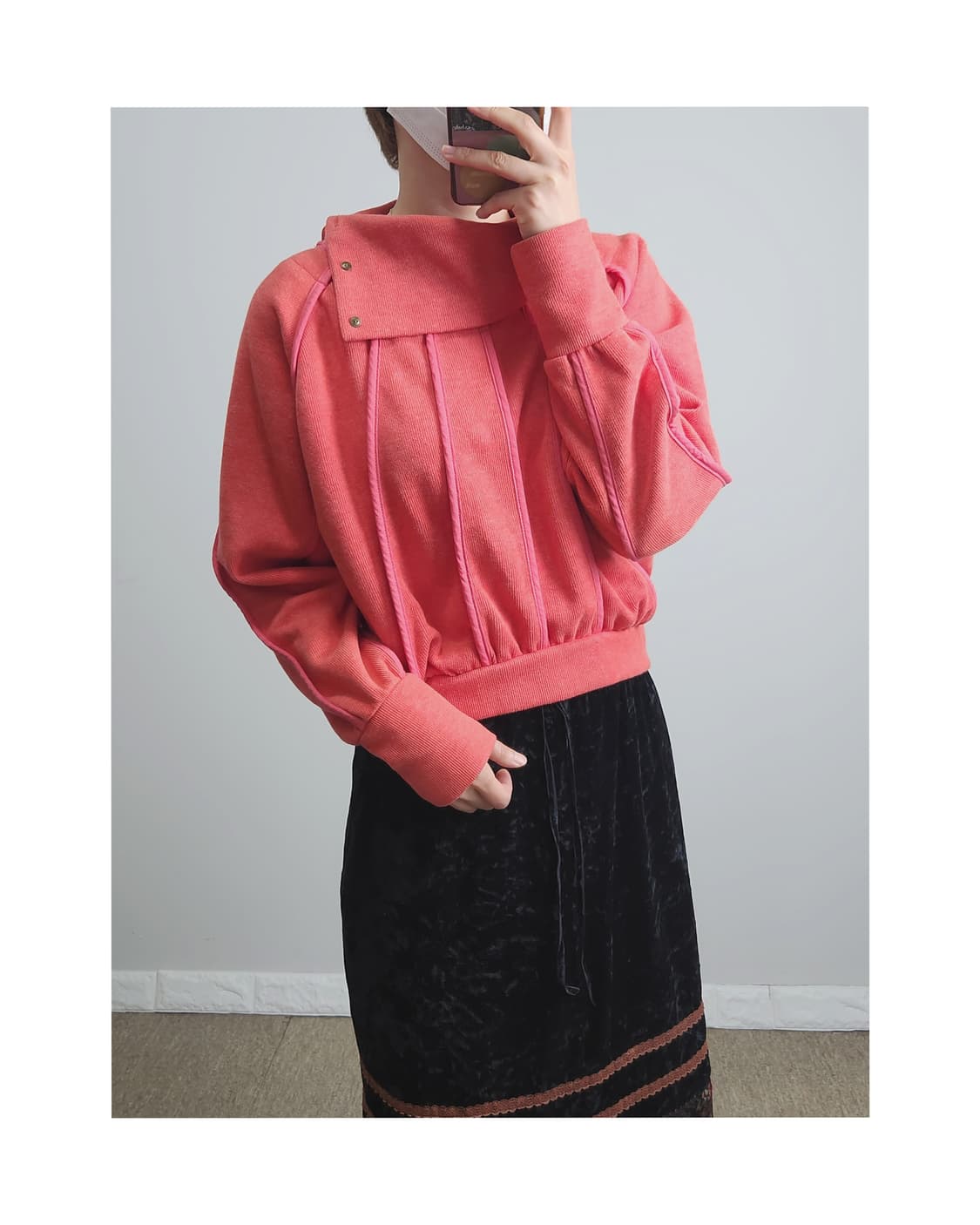 LILY BROWN 크롭 언발 탑 상품이미지1