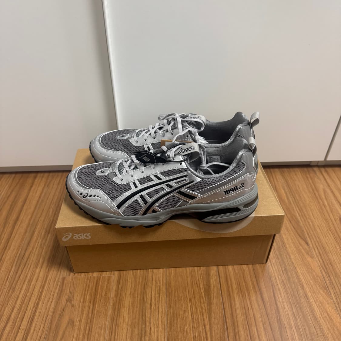 아식스 x 프레자 위워 젤 1090 V2 상품이미지2