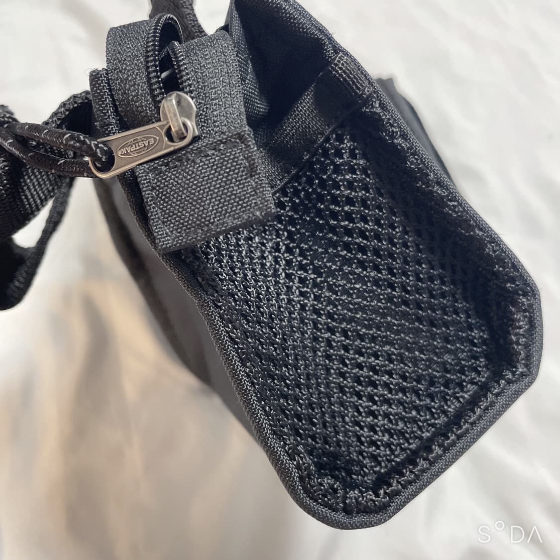 이스트팩 x 텔파 블랙 쇼퍼백 미니 상품이미지5