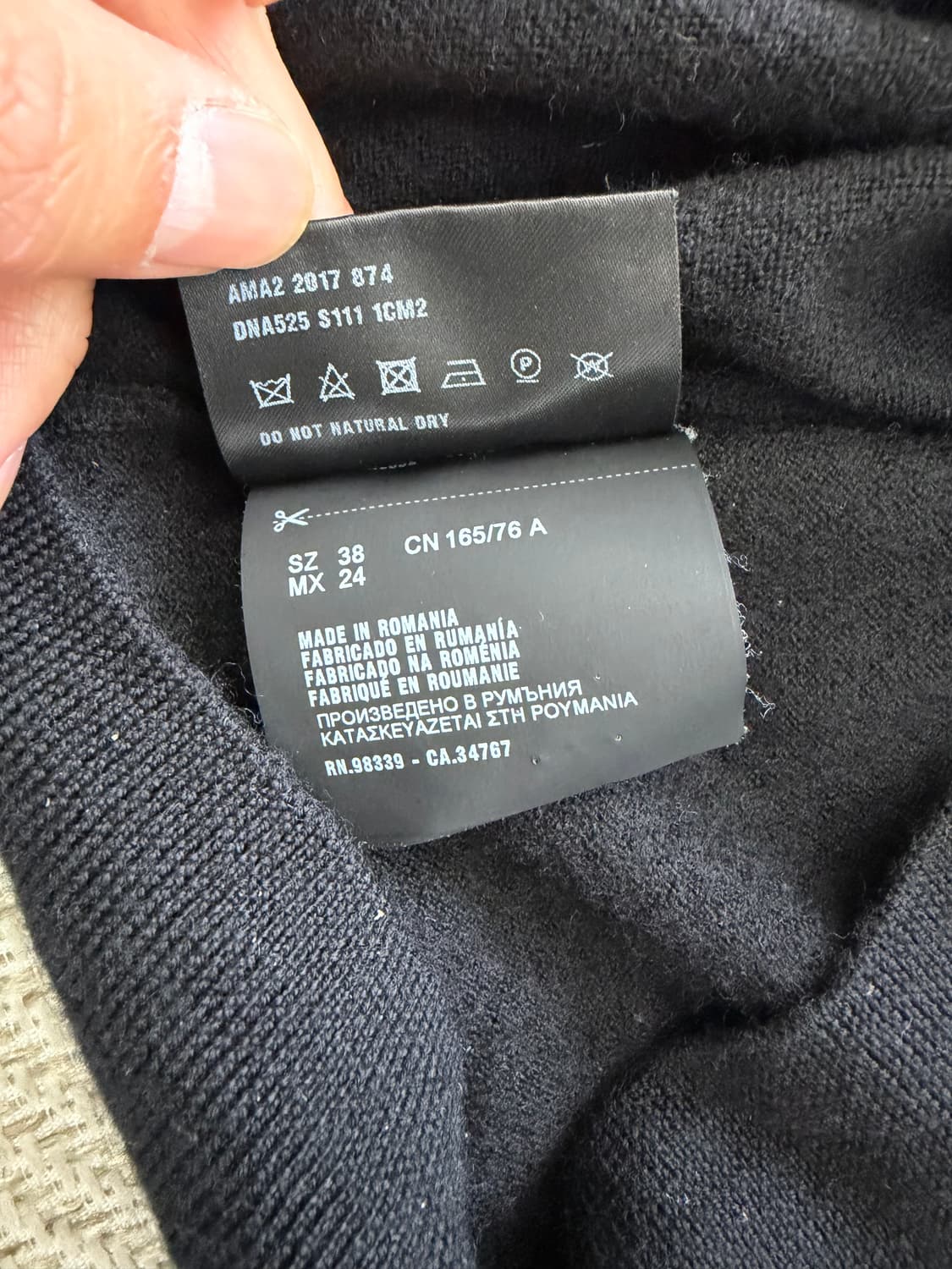 정품) 프라다 여성 블랙 가디건 38 상품이미지8