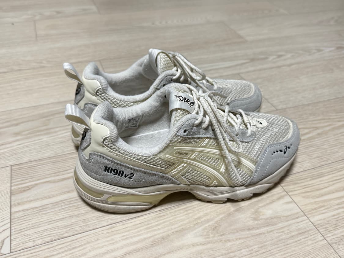 235 / 아식스 젤 1090 v2 크림 상품이미지3