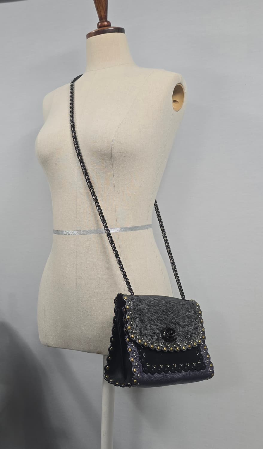 코치 파커 18 스캘럽 리벳  상품이미지3