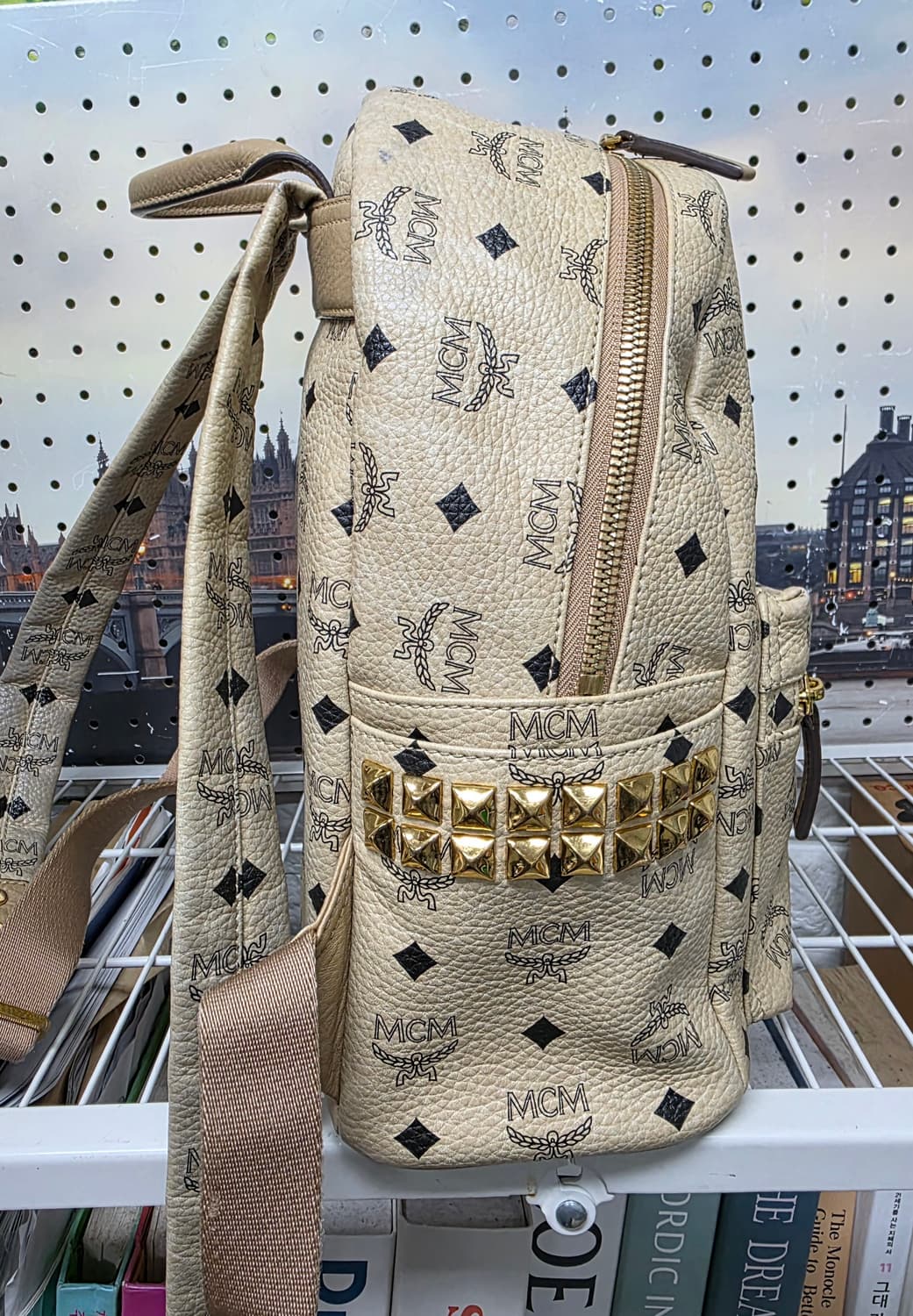 정품/ MCM 스타크 백팩 사이드 스터드 비세토스백팩 GE04 상품이미지4
