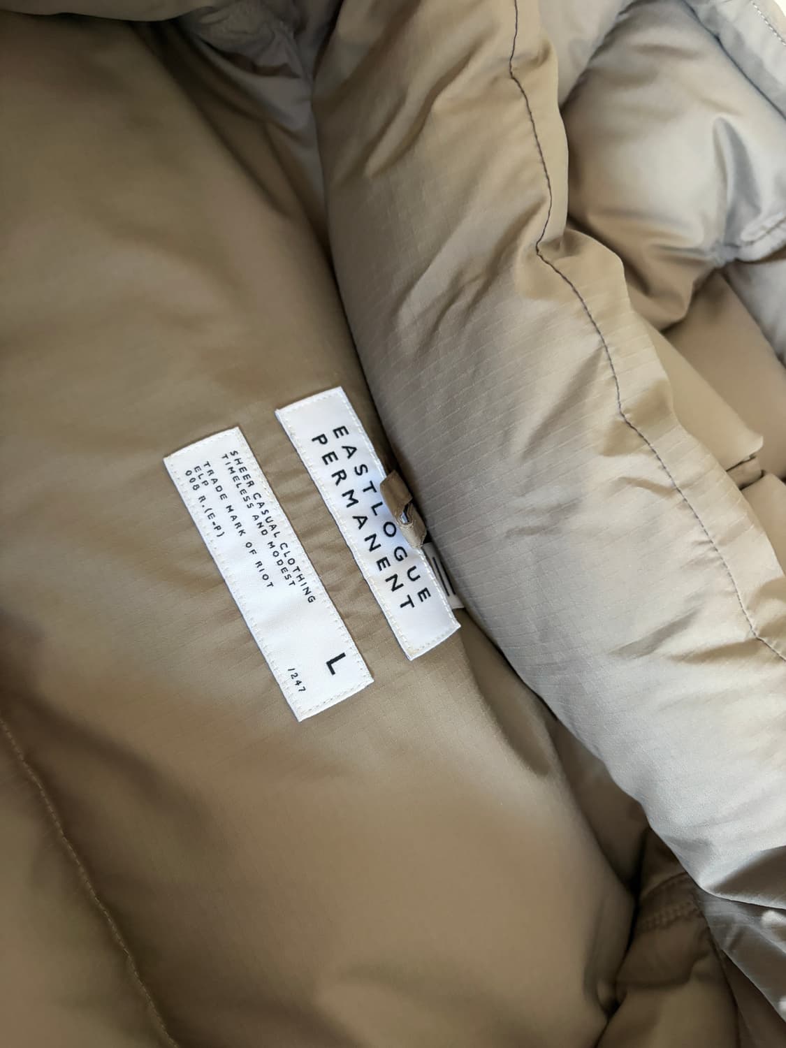 이스트로그 퍼머넌트 클래식 다운 패딩 / 샌드베이지 / L 상품이미지4