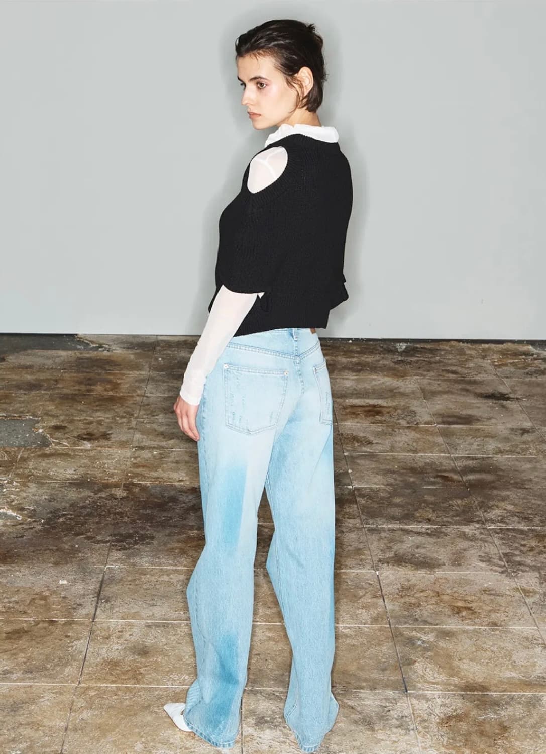 더오픈프로덕트(OPEN YY)컷 아웃 니트 케이프_Black 상품이미지2