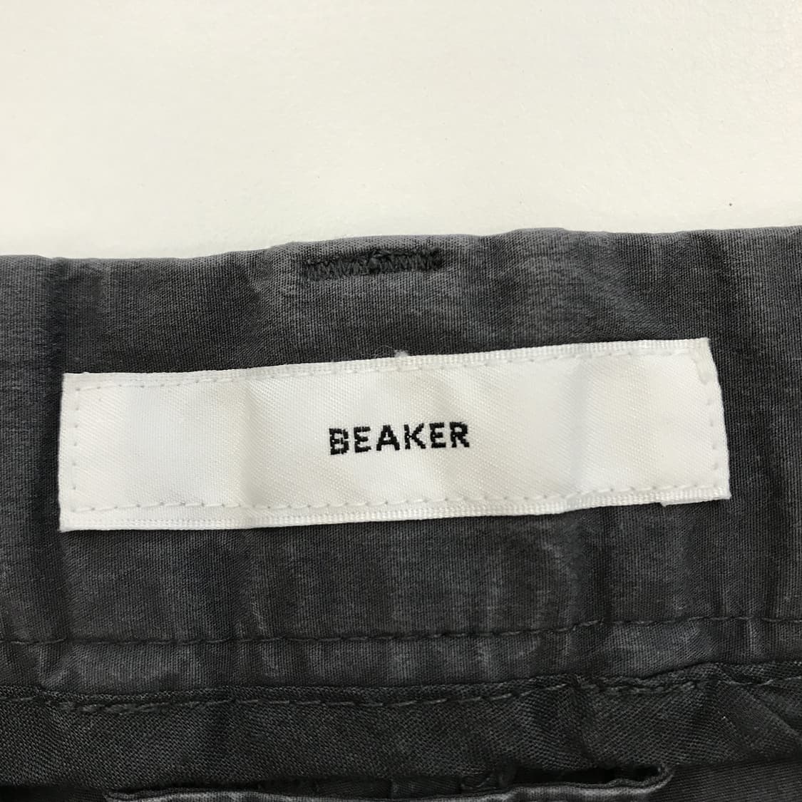 비이커 BEAKER 세미배기핏 밴딩팬츠 [31-32] 상품이미지4