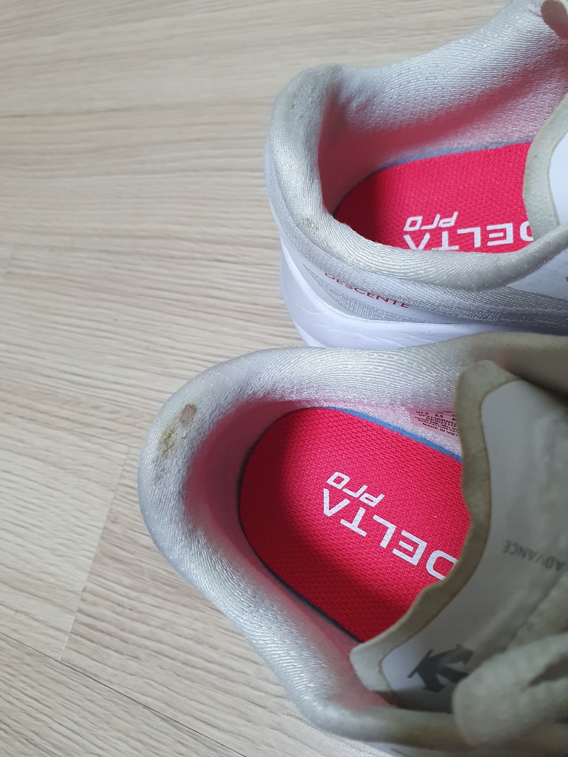 데상트 델타프로 러닝화 255 상품이미지8